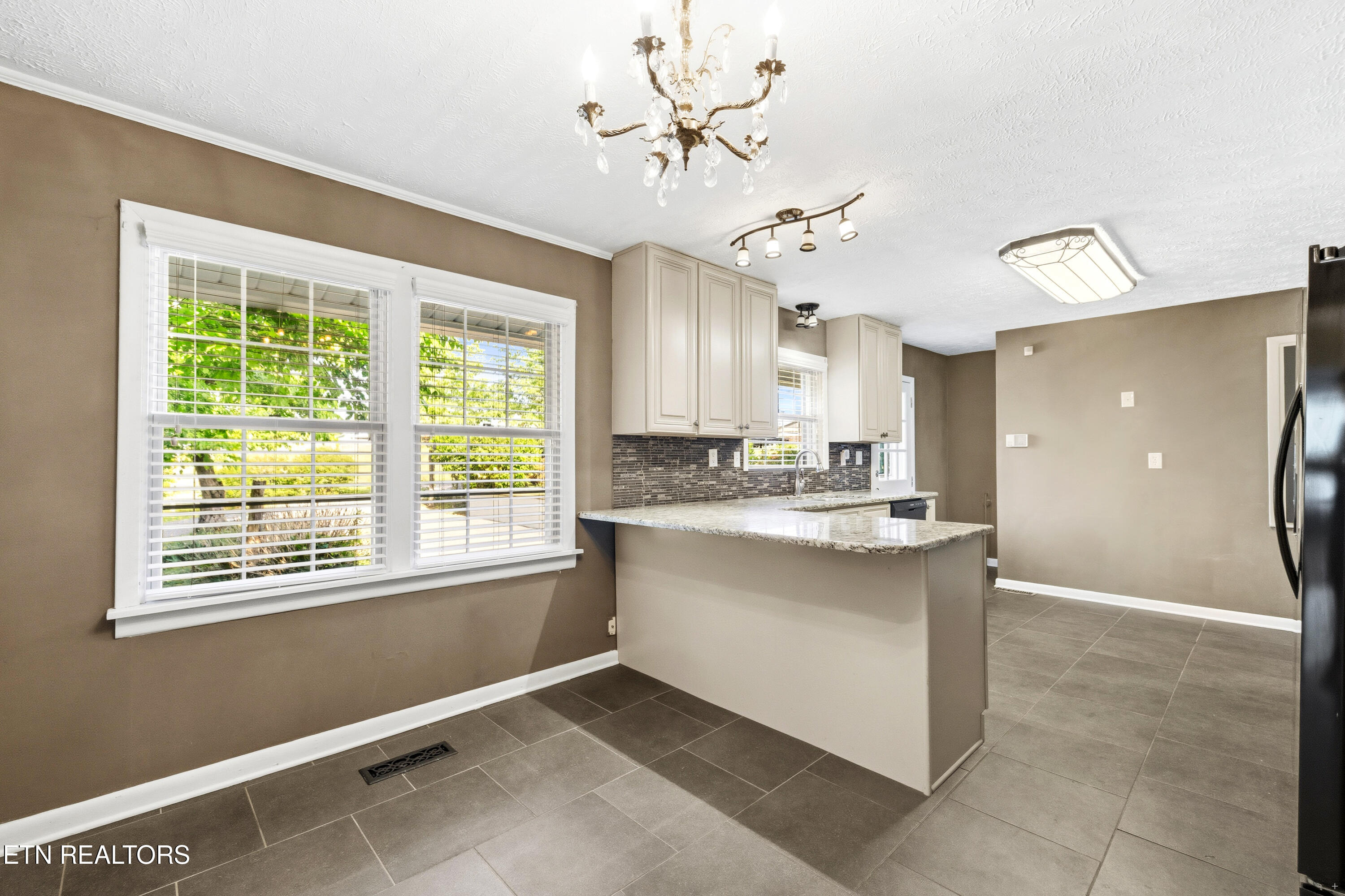 1141 Sanders Road Knoxville TN 37923