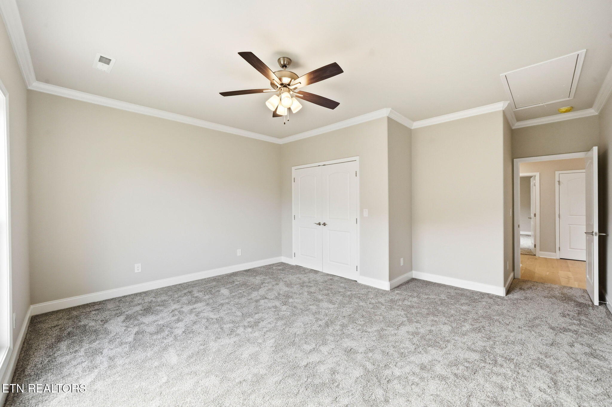 1853 Calgary Falls Lane Knoxville TN 37931