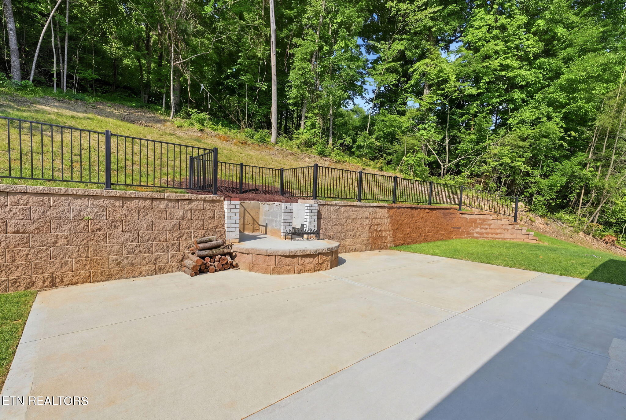 1853 Calgary Falls Lane Knoxville TN 37931