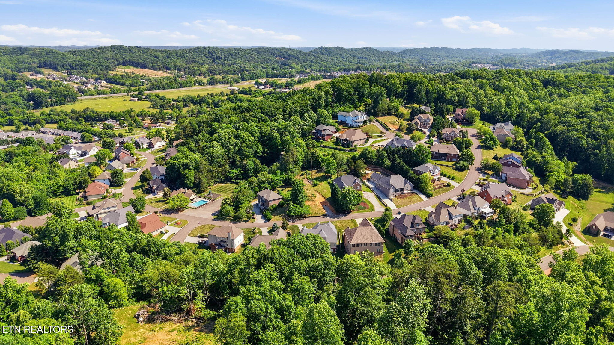 1853 Calgary Falls Lane Knoxville TN 37931