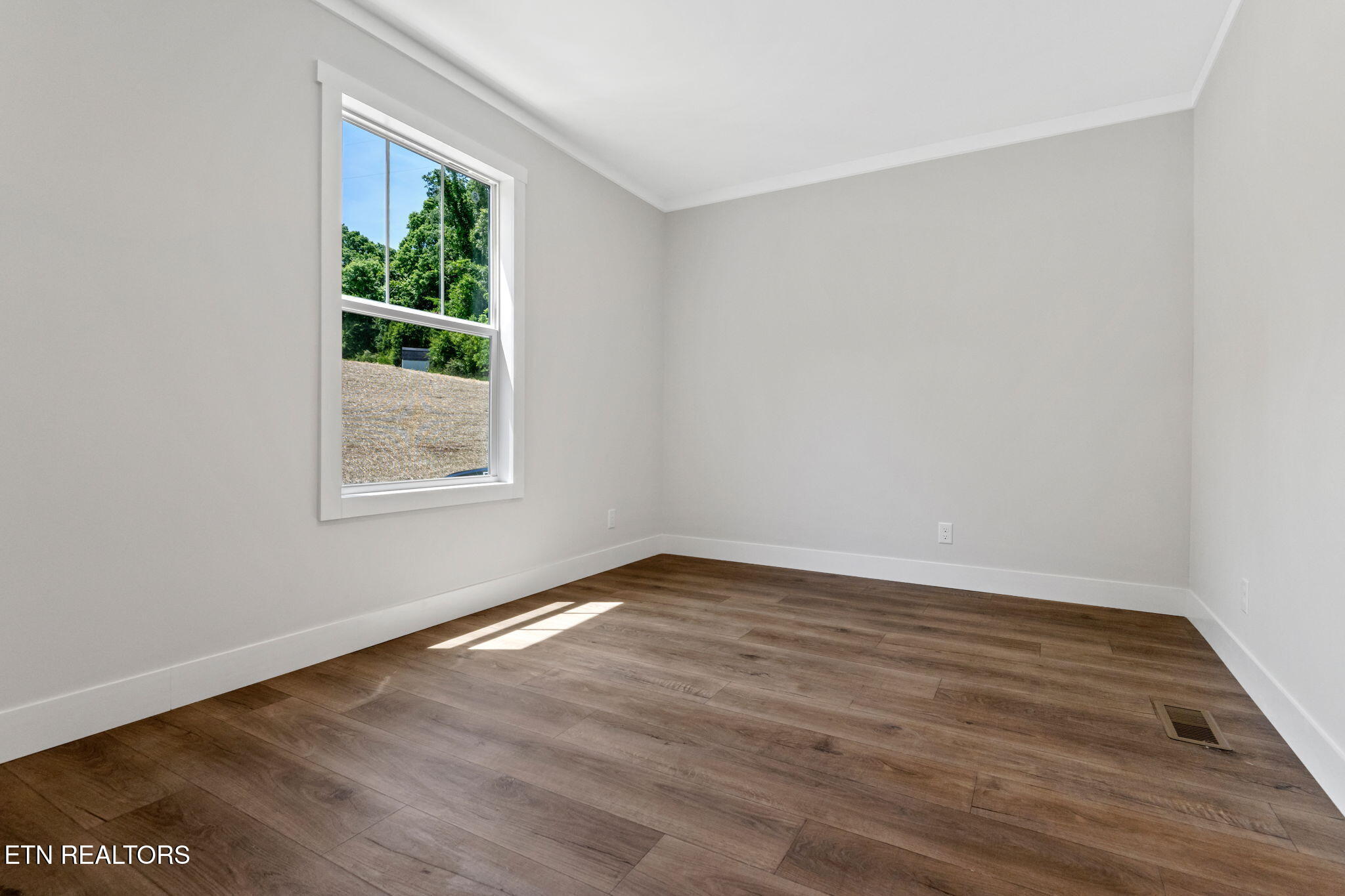 223 Bostie Maire Lane Clinton TN 37716