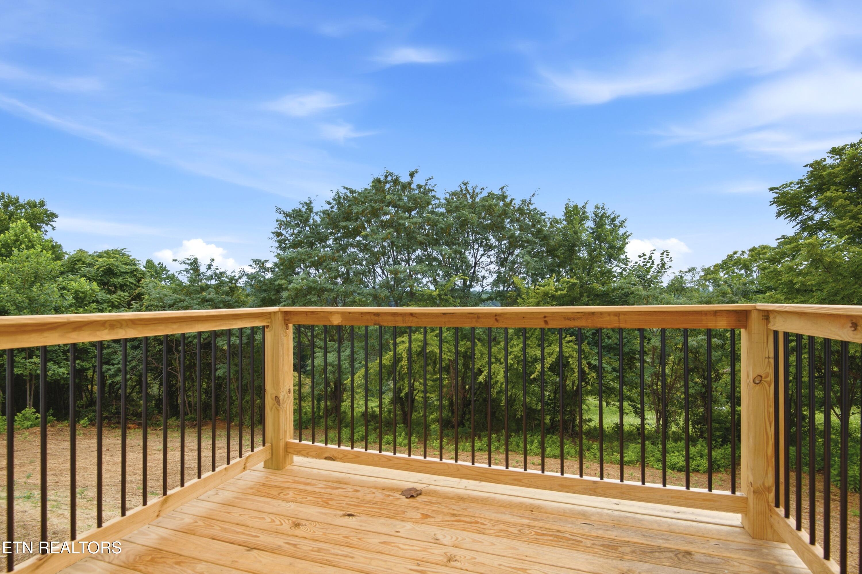 3827 Demory Road Lafollette TN 37766