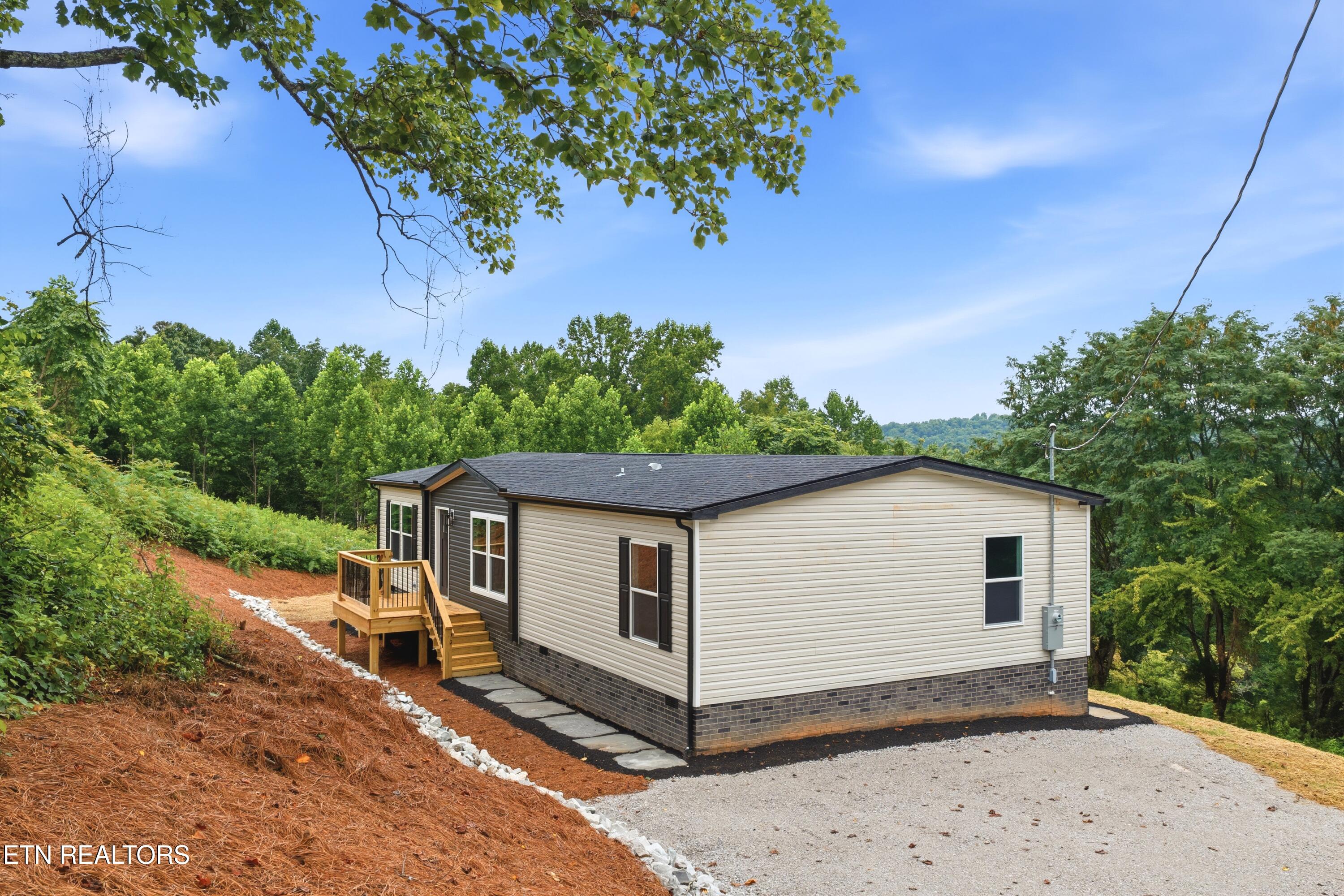 3827 Demory Road Lafollette TN 37766
