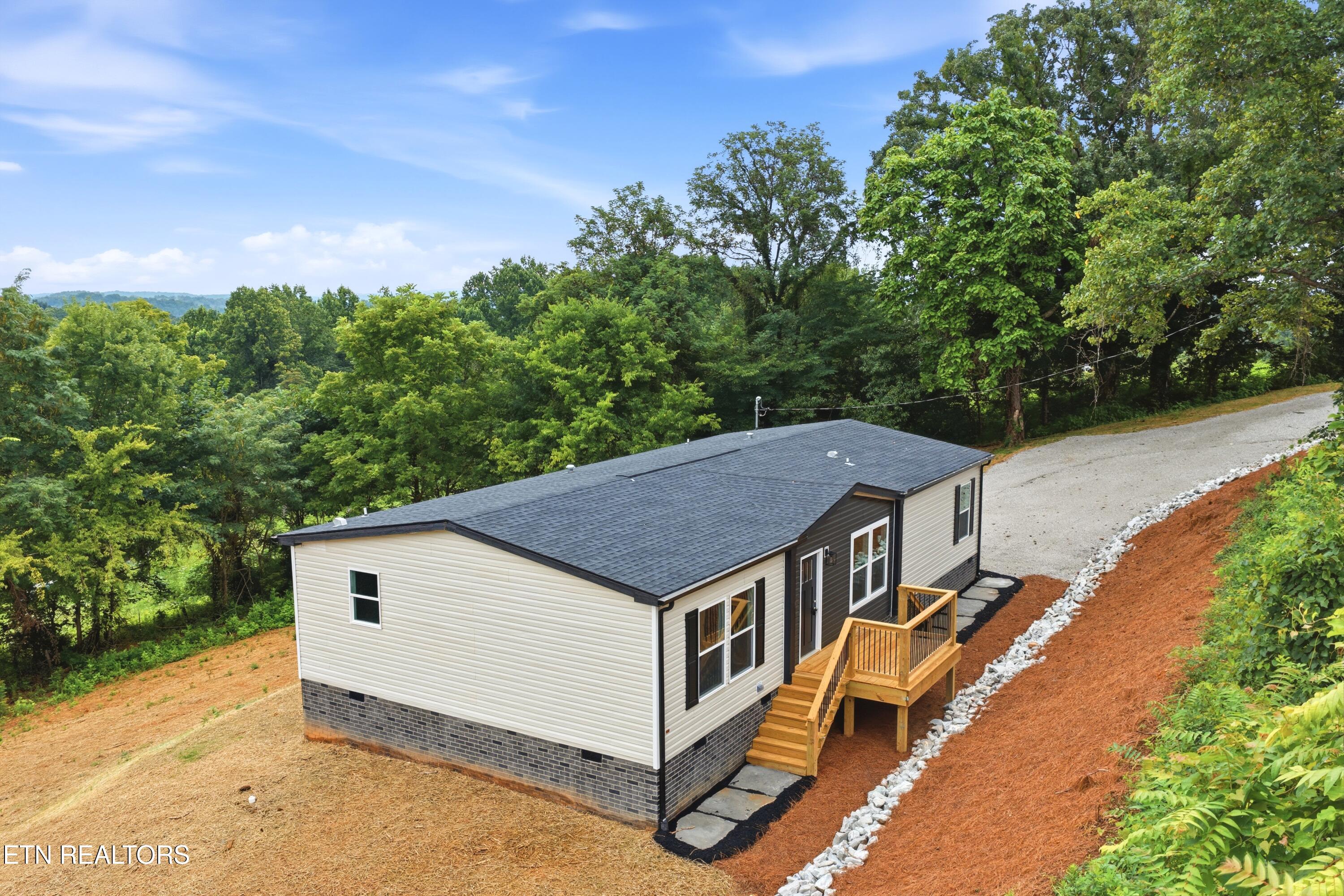 3827 Demory Road Lafollette TN 37766
