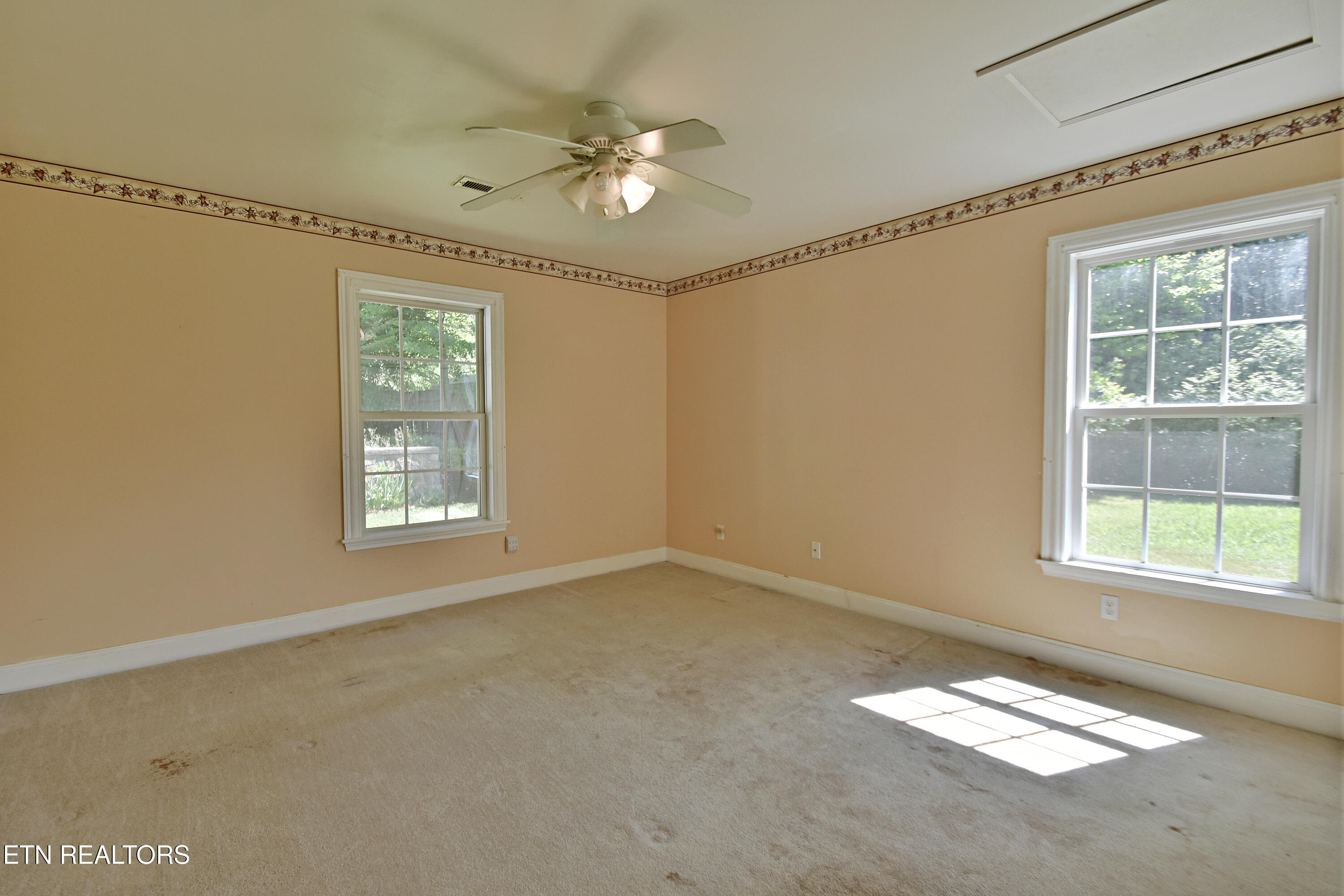 349 Fallen Oak Circle Seymour TN 37865