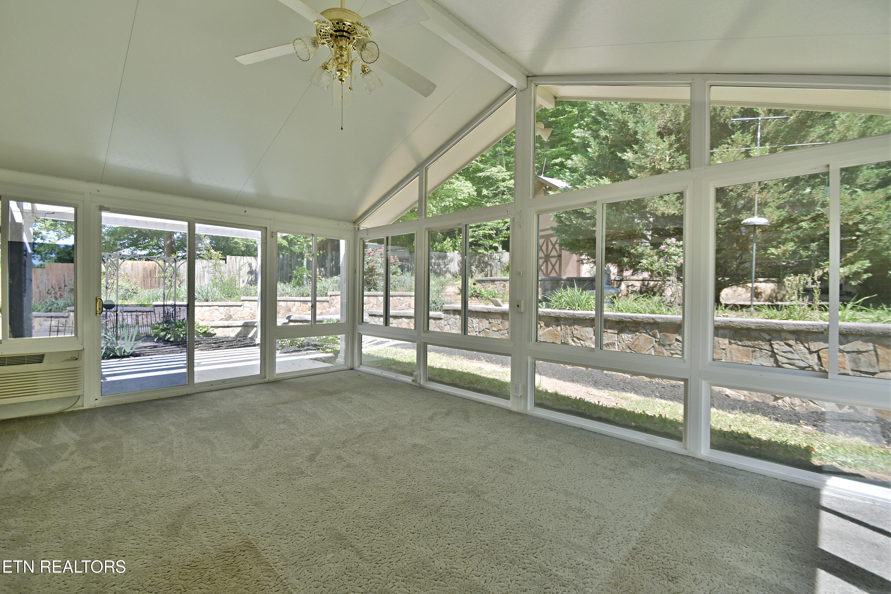 349 Fallen Oak Circle Seymour TN 37865