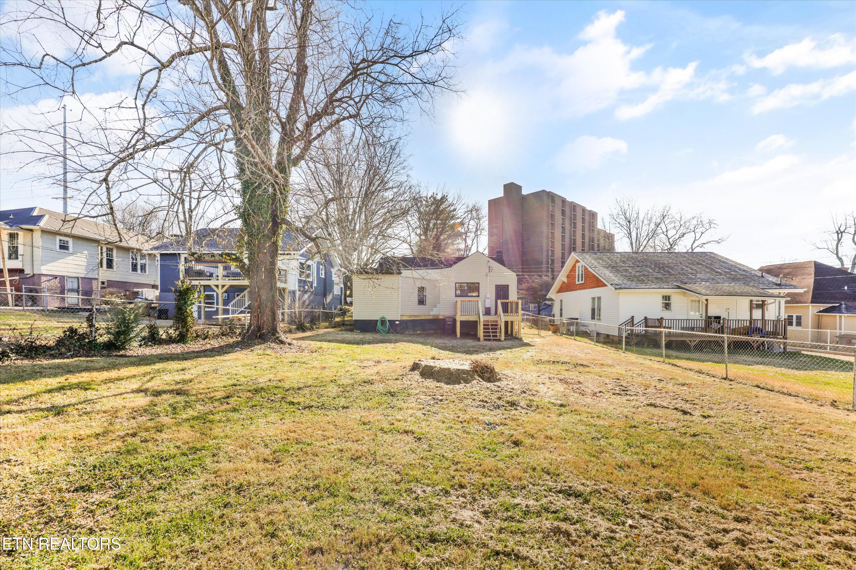 1515 Mccroskey Avenue Knoxville TN 37917