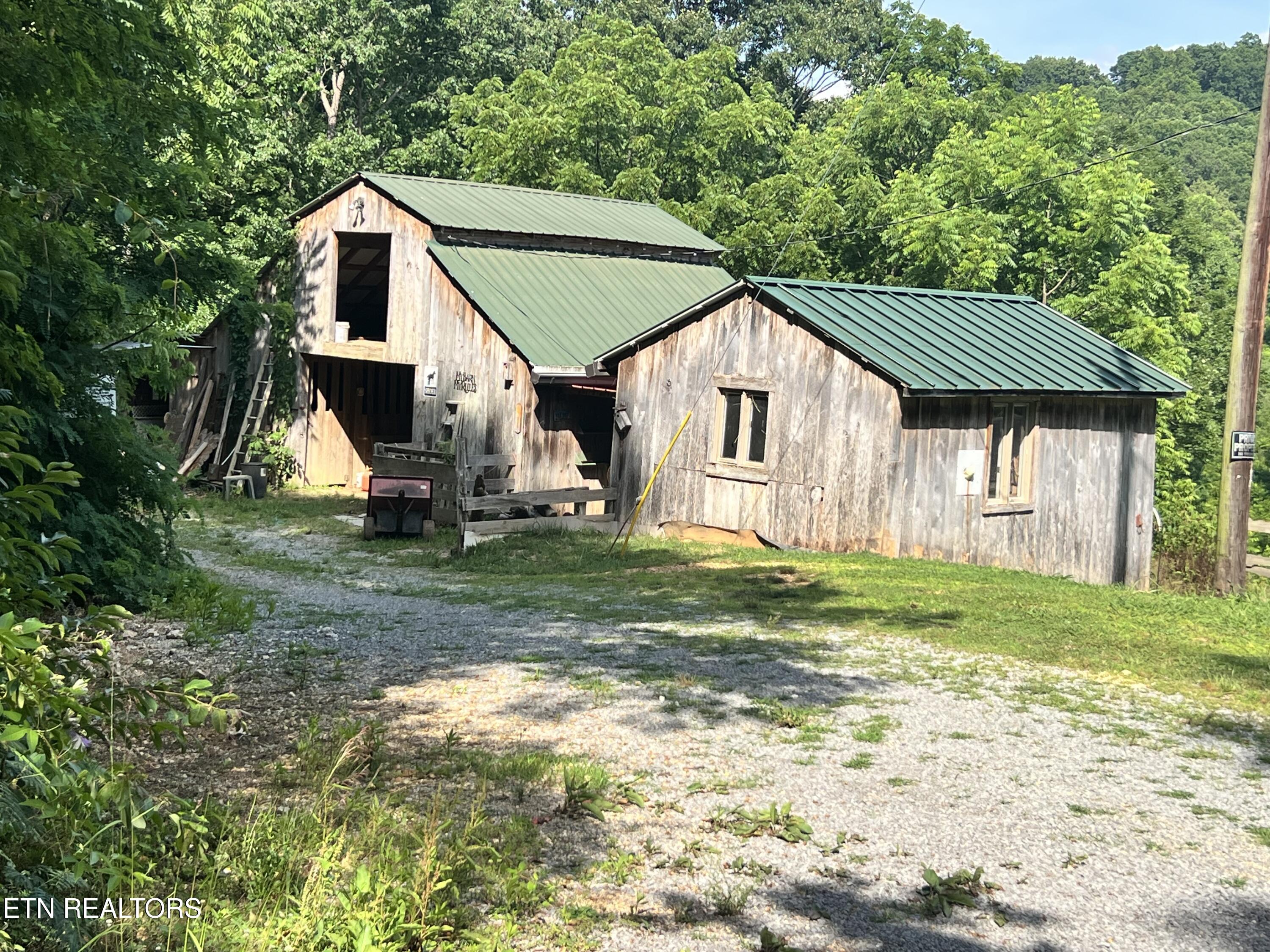 1455 Davis Chapel Road Lafollette TN 37766