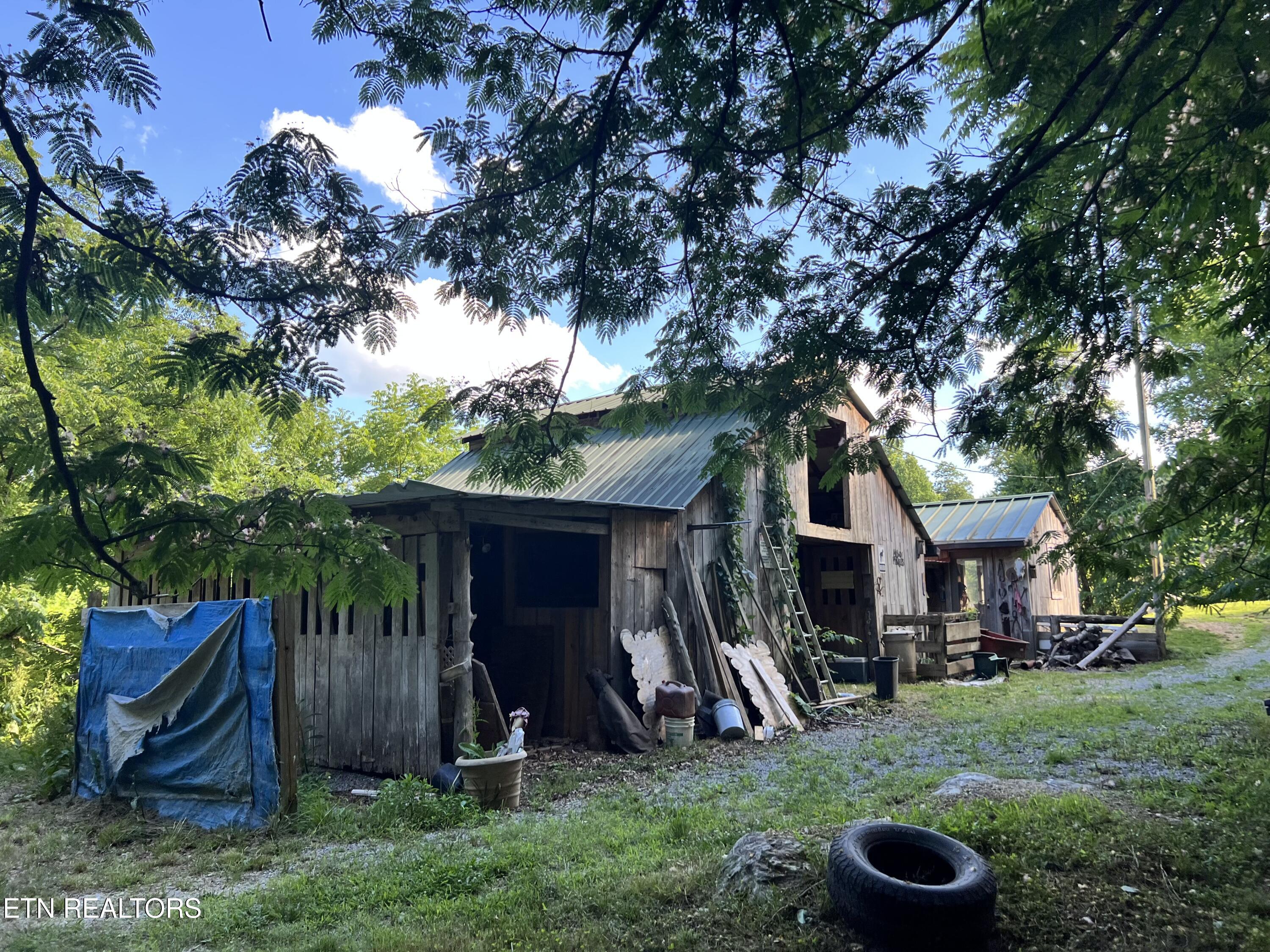 1455 Davis Chapel Road Lafollette TN 37766