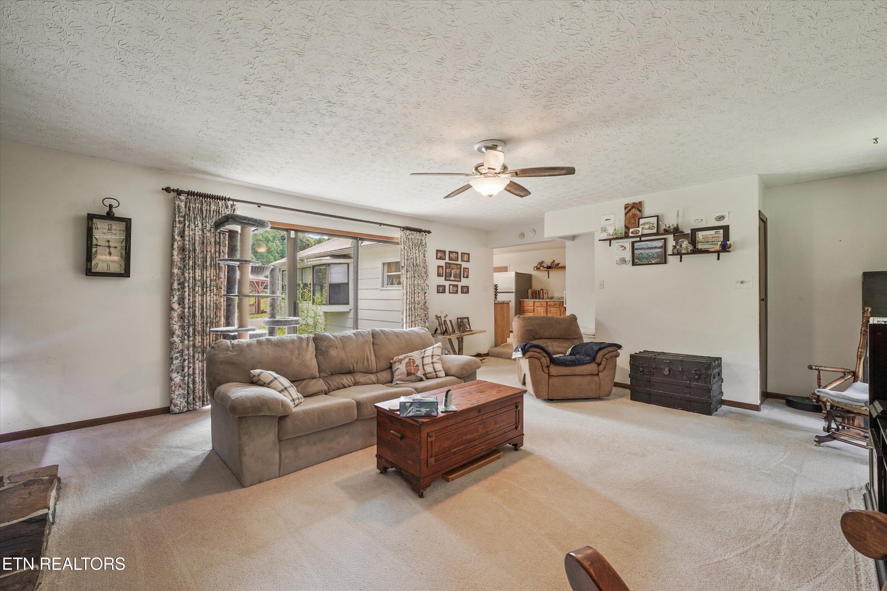 127 Mountain Road Oliver Springs TN 37840