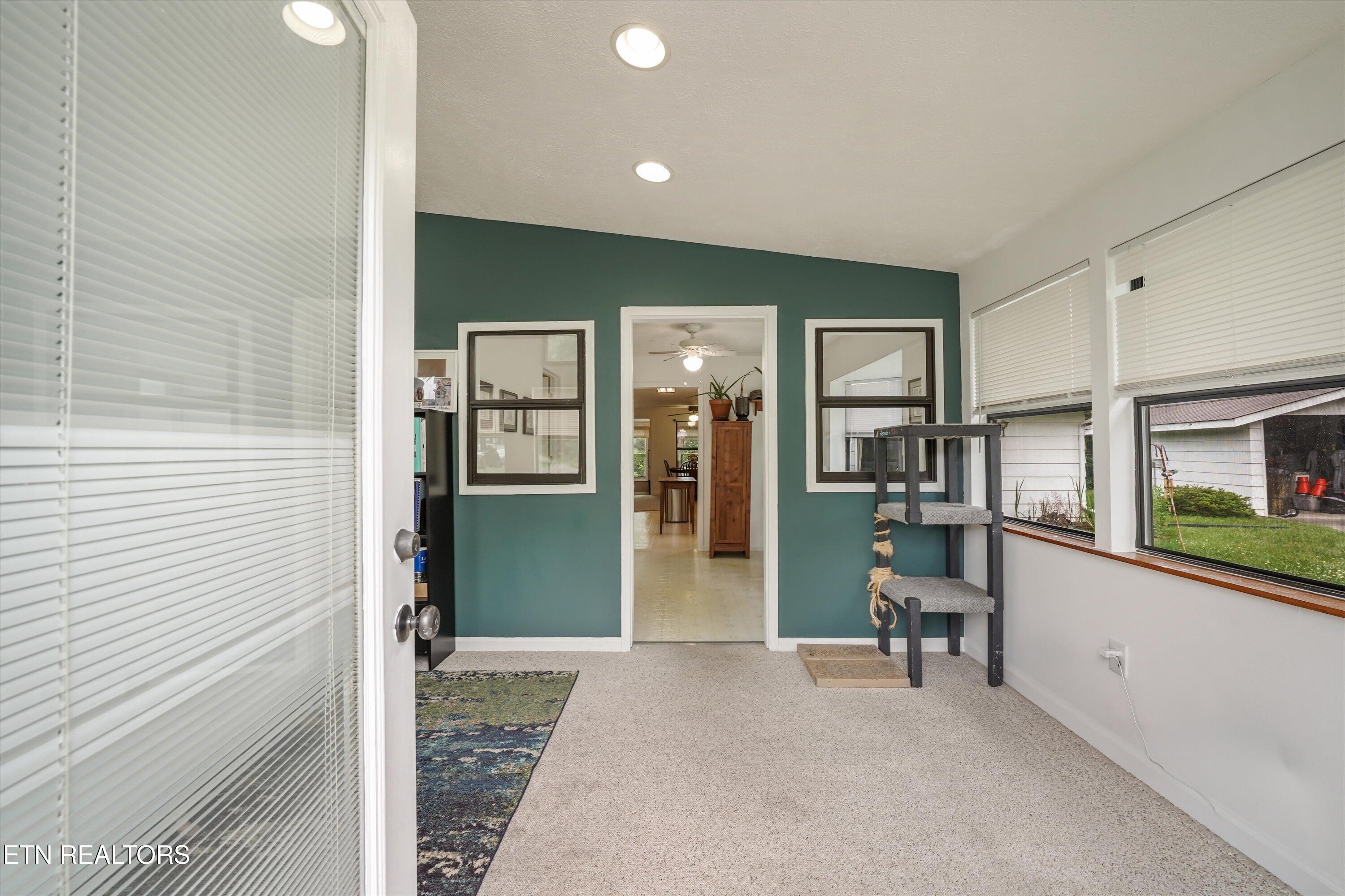 127 Mountain Road Oliver Springs TN 37840