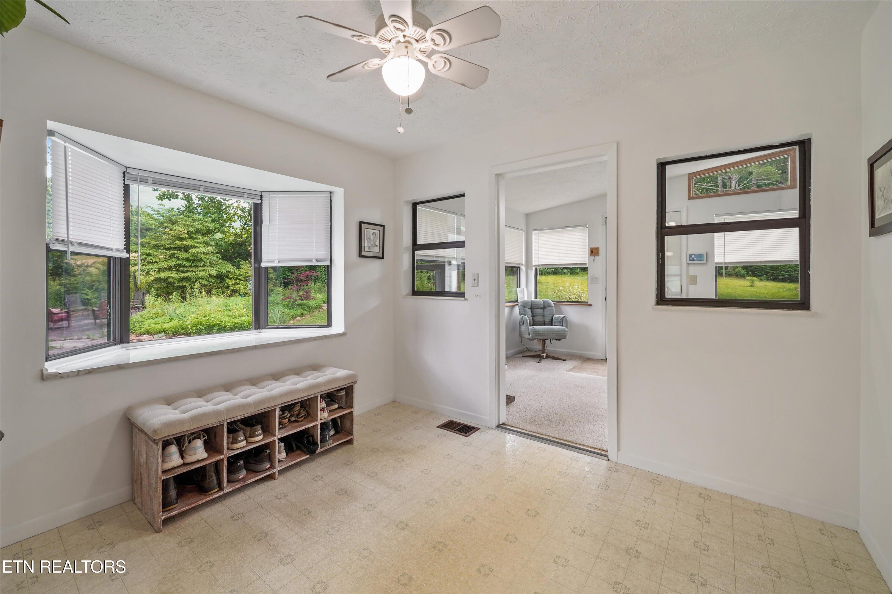 127 Mountain Road Oliver Springs TN 37840