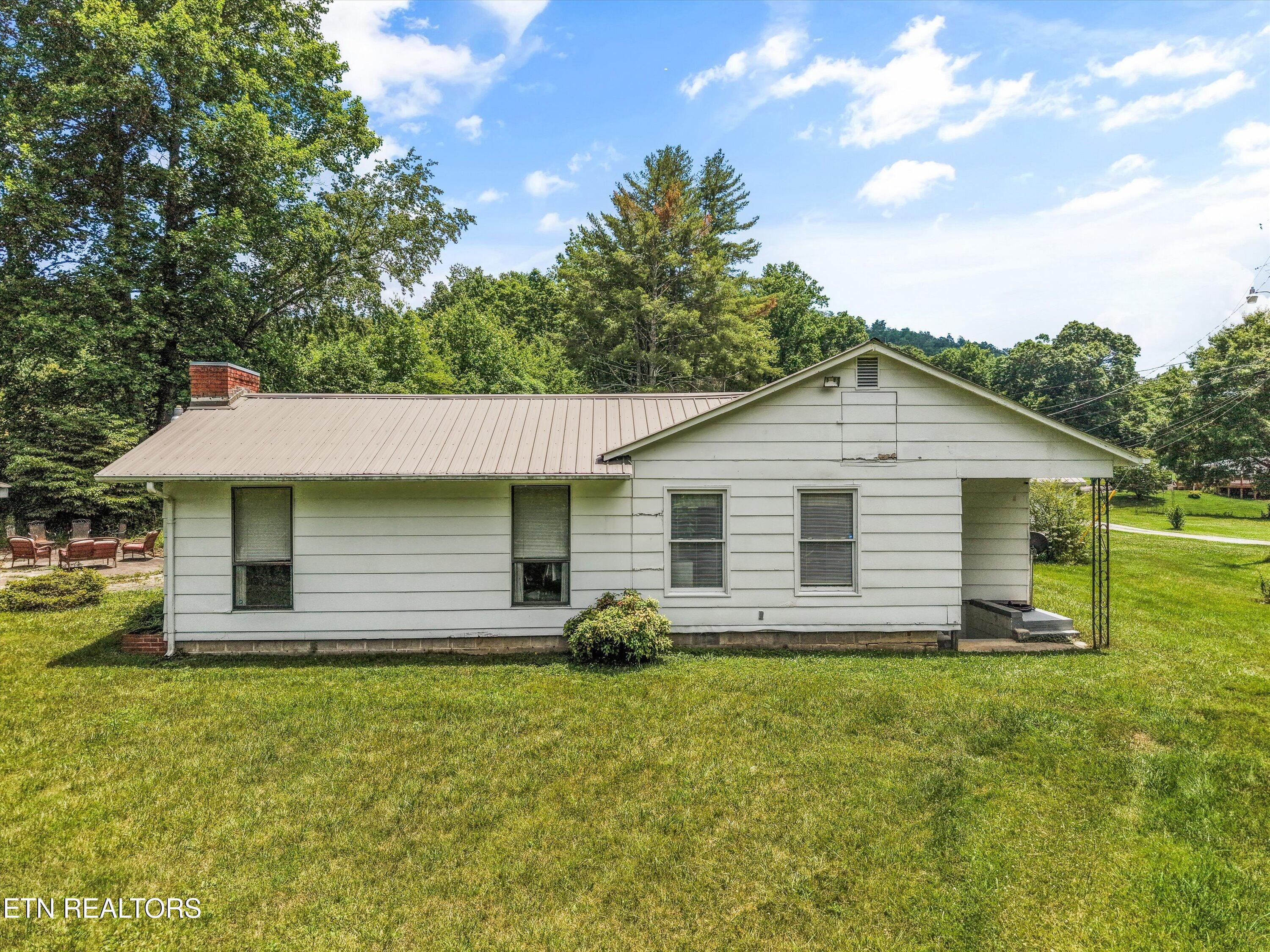 127 Mountain Road Oliver Springs TN 37840