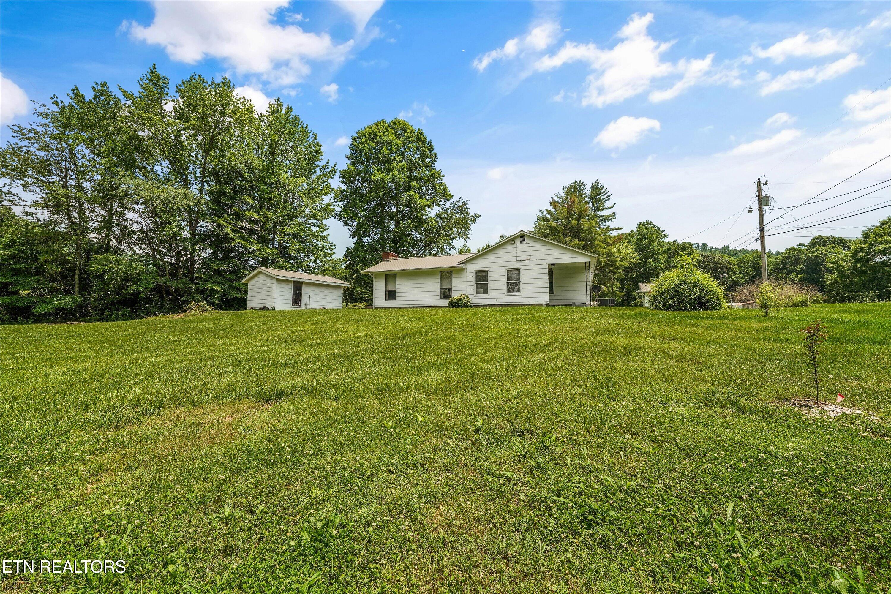 127 Mountain Road Oliver Springs TN 37840