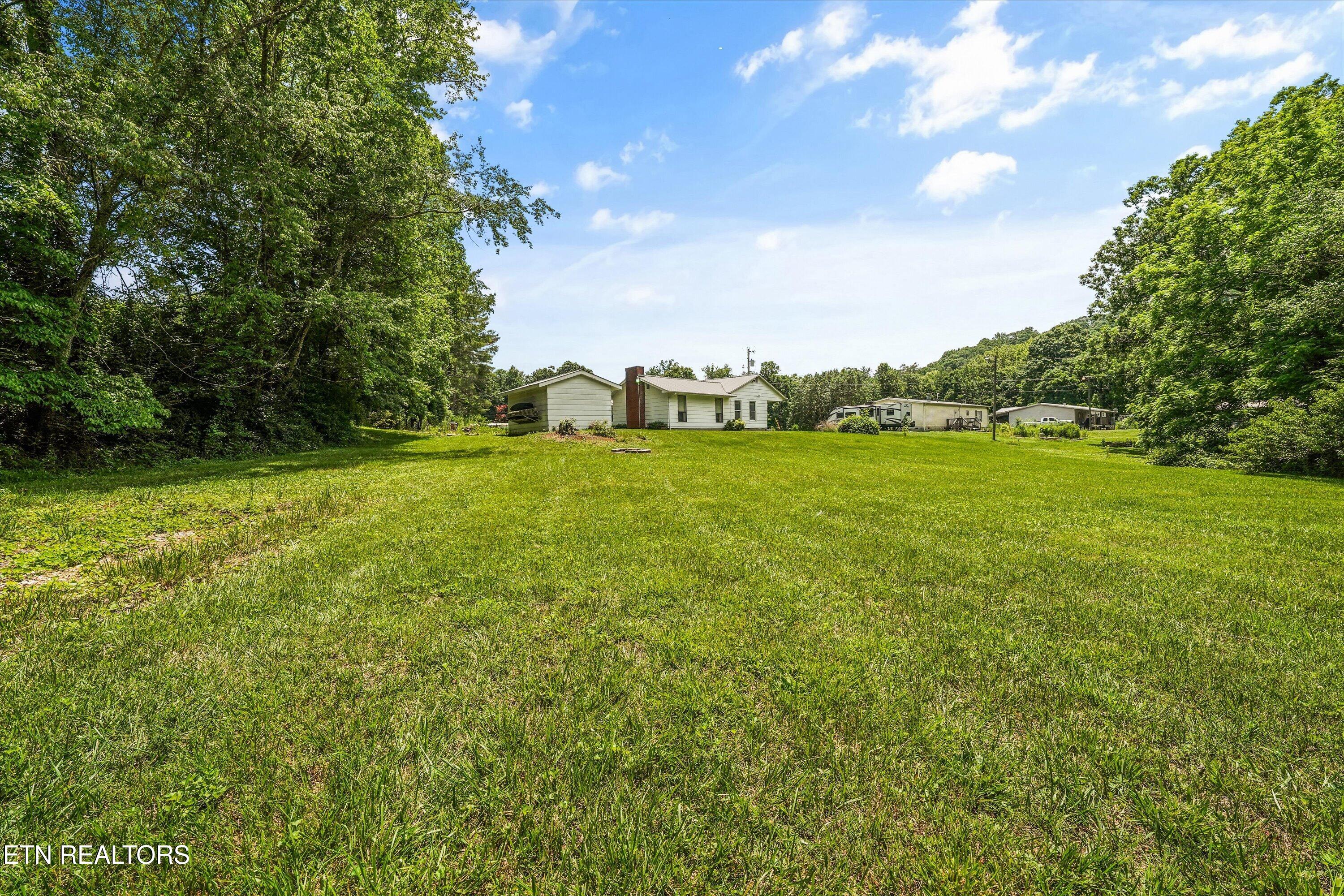 127 Mountain Road Oliver Springs TN 37840