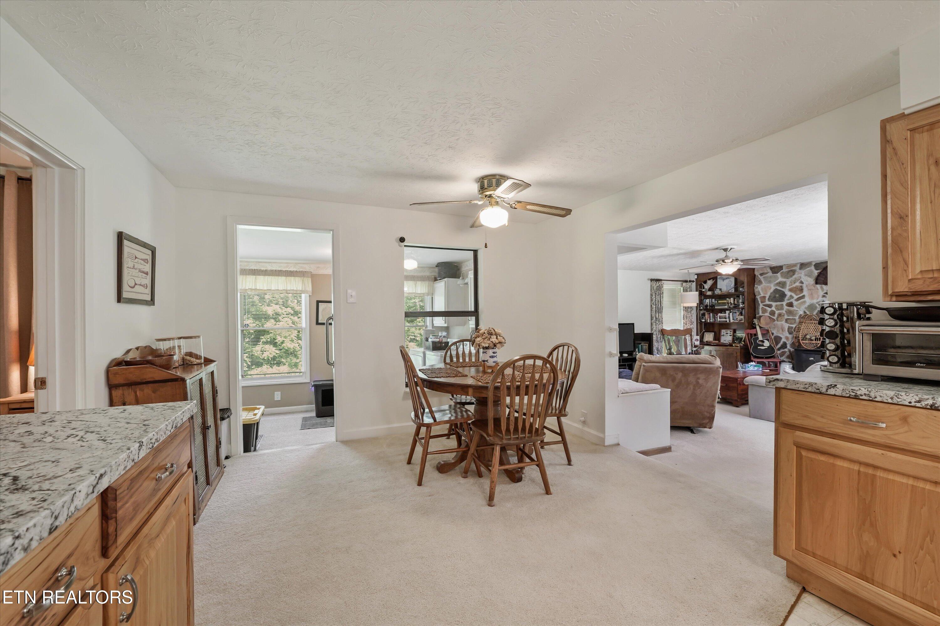 127 Mountain Road Oliver Springs TN 37840