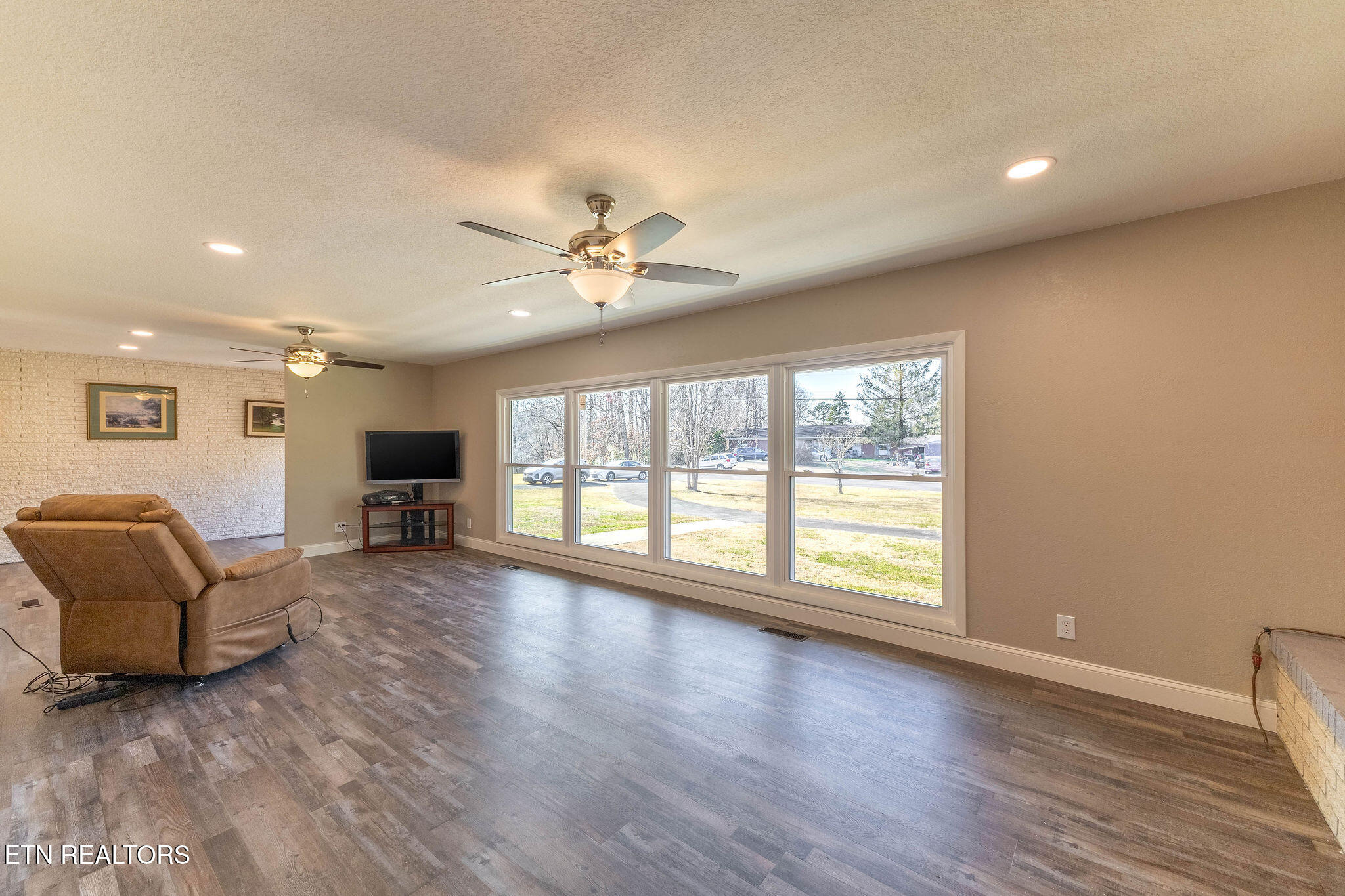 940 Riley Drive Lenoir City TN 37771