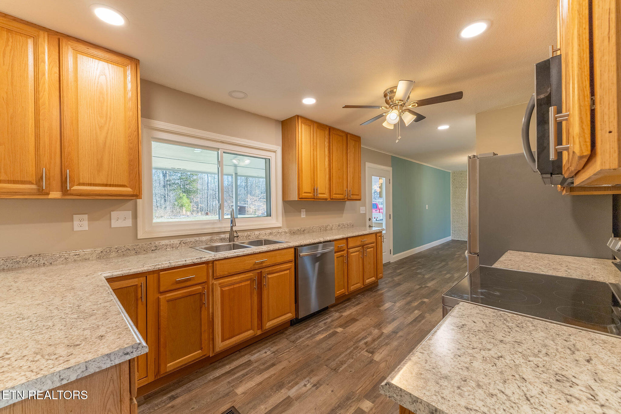 940 Riley Drive Lenoir City TN 37771