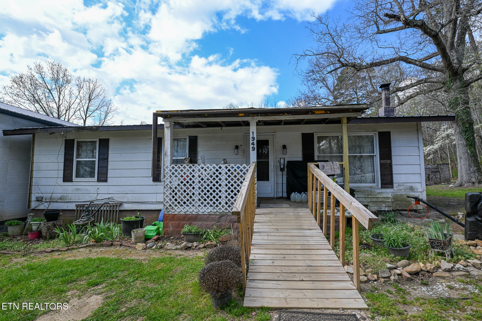 1949 Bluff Mountain Road Sevierville TN 37876