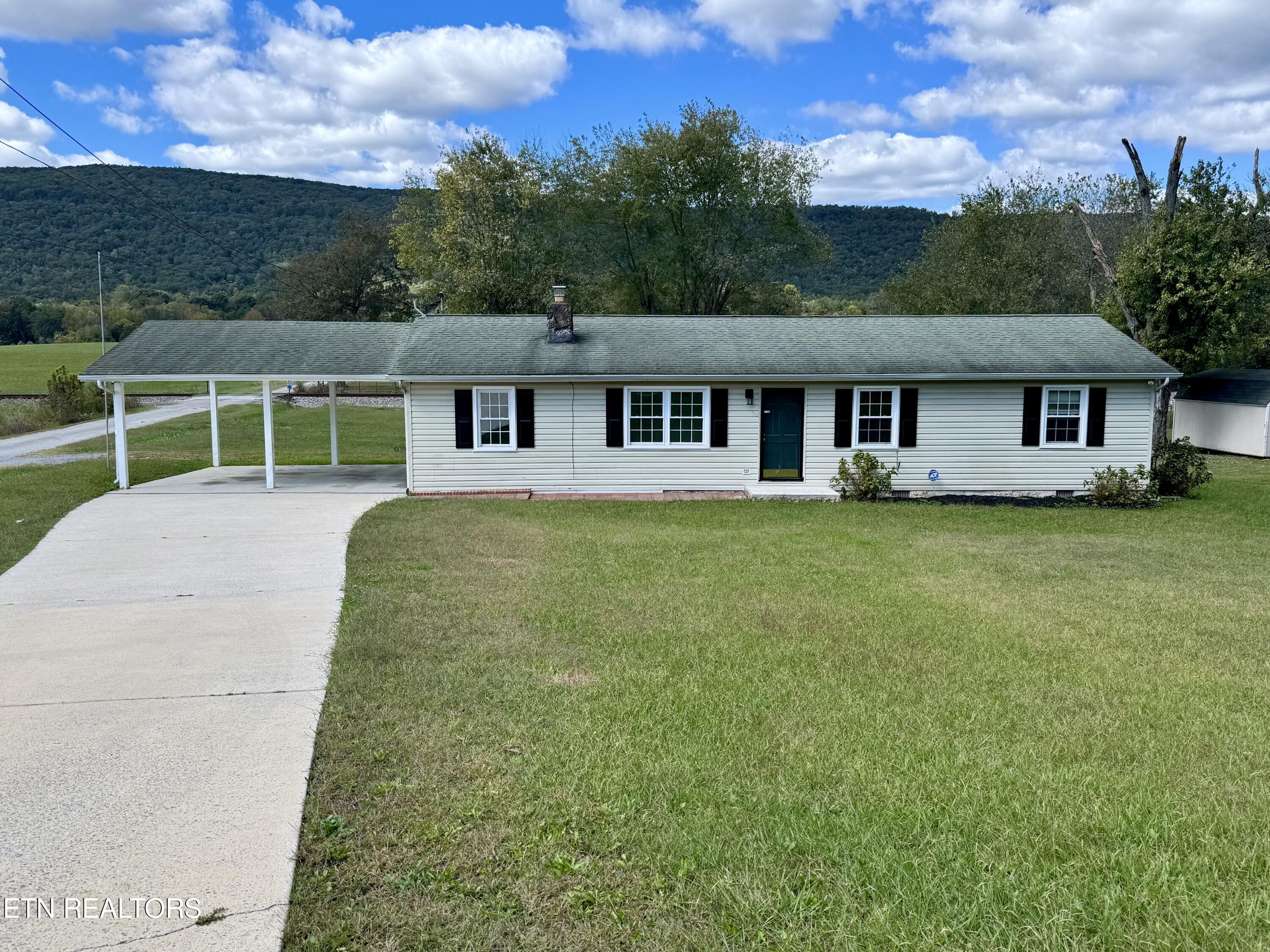 191 Bradley Street Evensville TN 37332