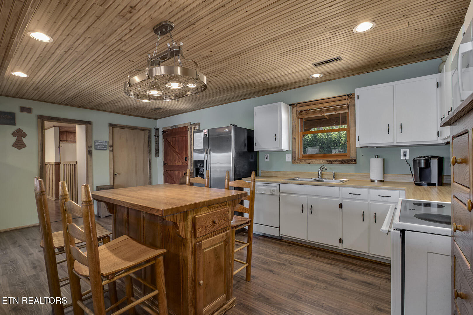 4368 River Road Ten Mile TN 37880