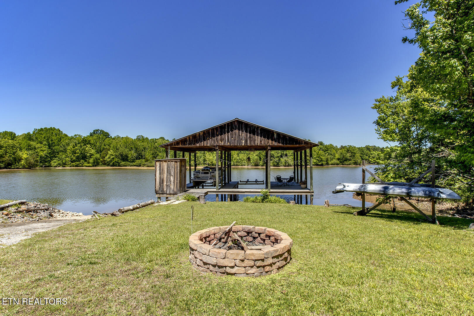 4368 River Road Ten Mile TN 37880