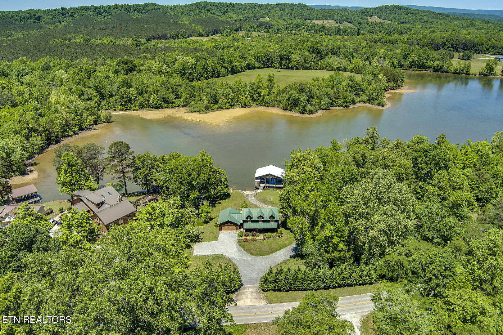 4368 River Road Ten Mile TN 37880
