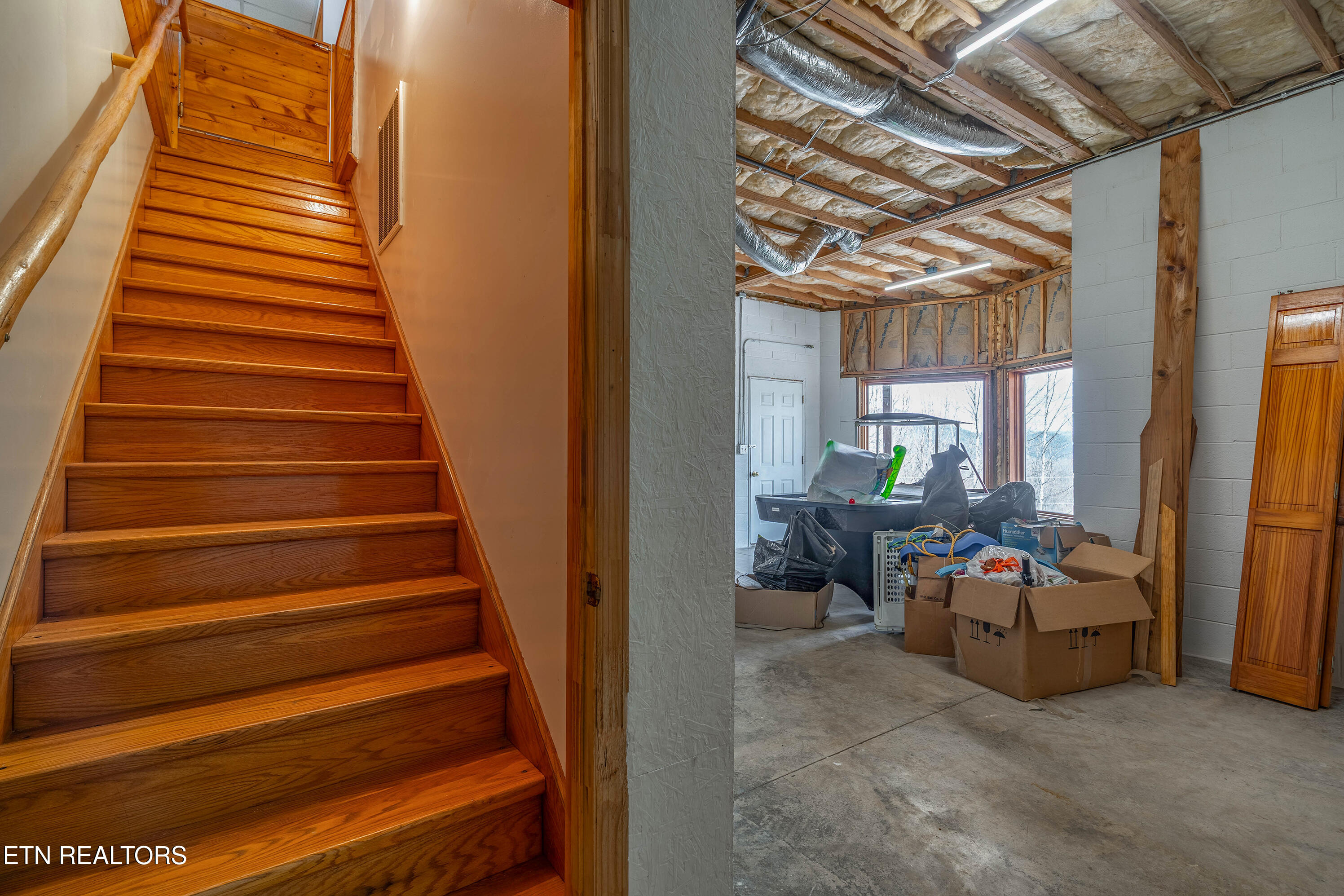 211 Wolf Run Caryville TN 37714