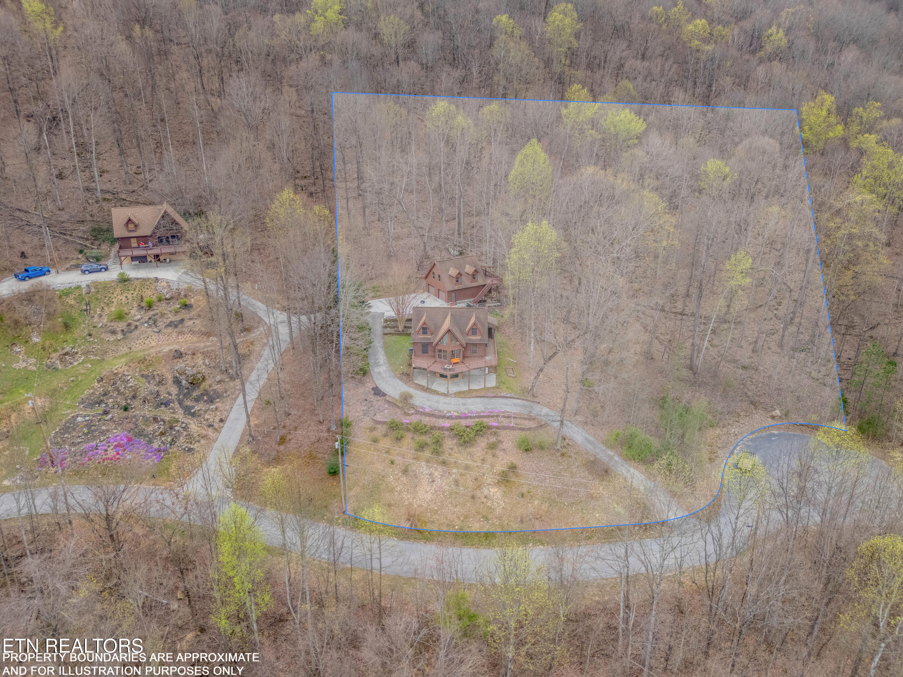 211 Wolf Run Caryville TN 37714