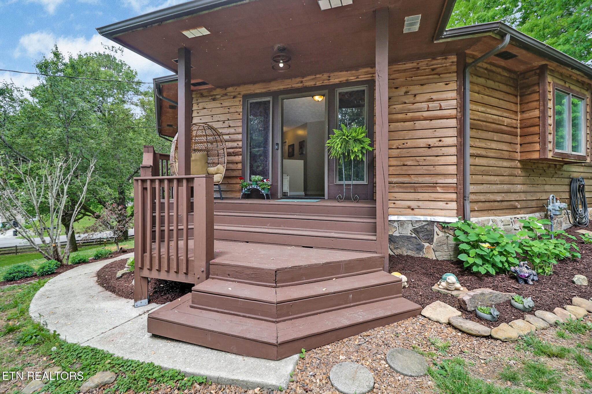 335 Old Tacora Hills Road Clinton TN 37716