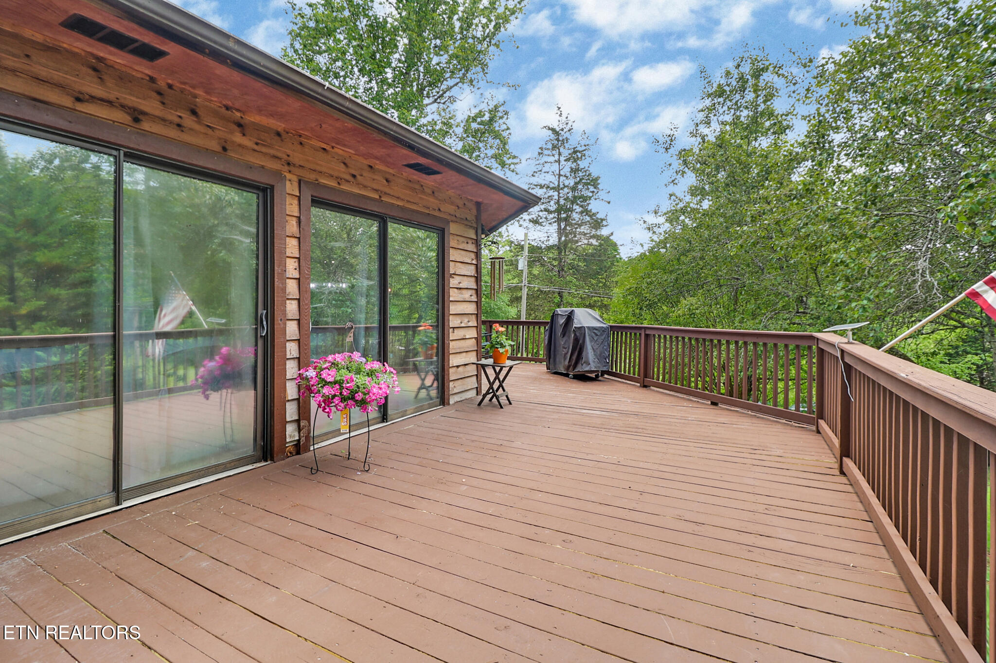 335 Old Tacora Hills Road Clinton TN 37716