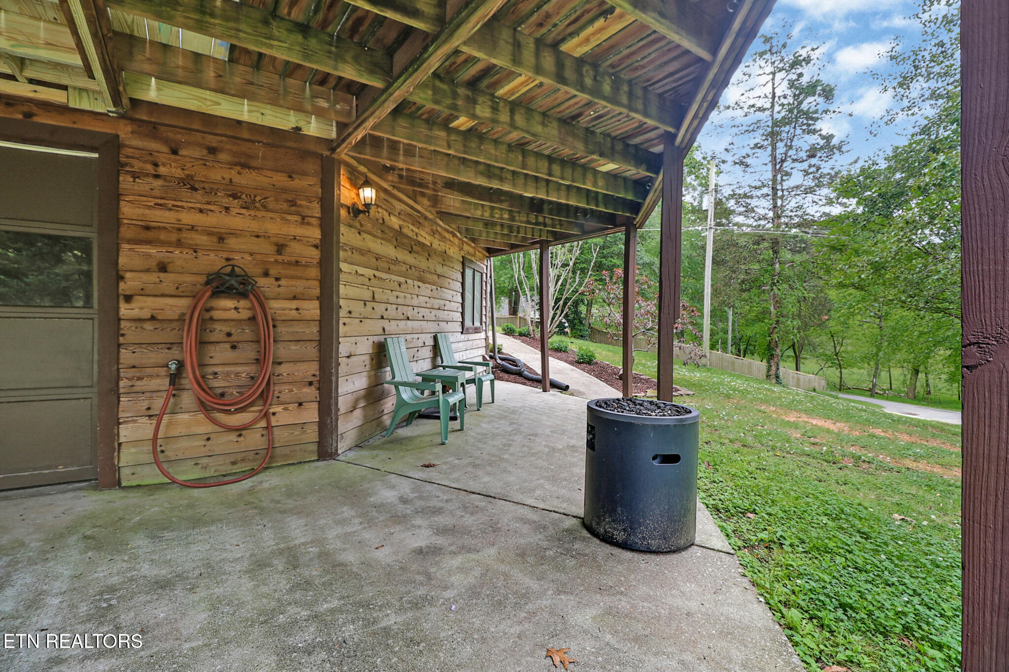 335 Old Tacora Hills Road Clinton TN 37716