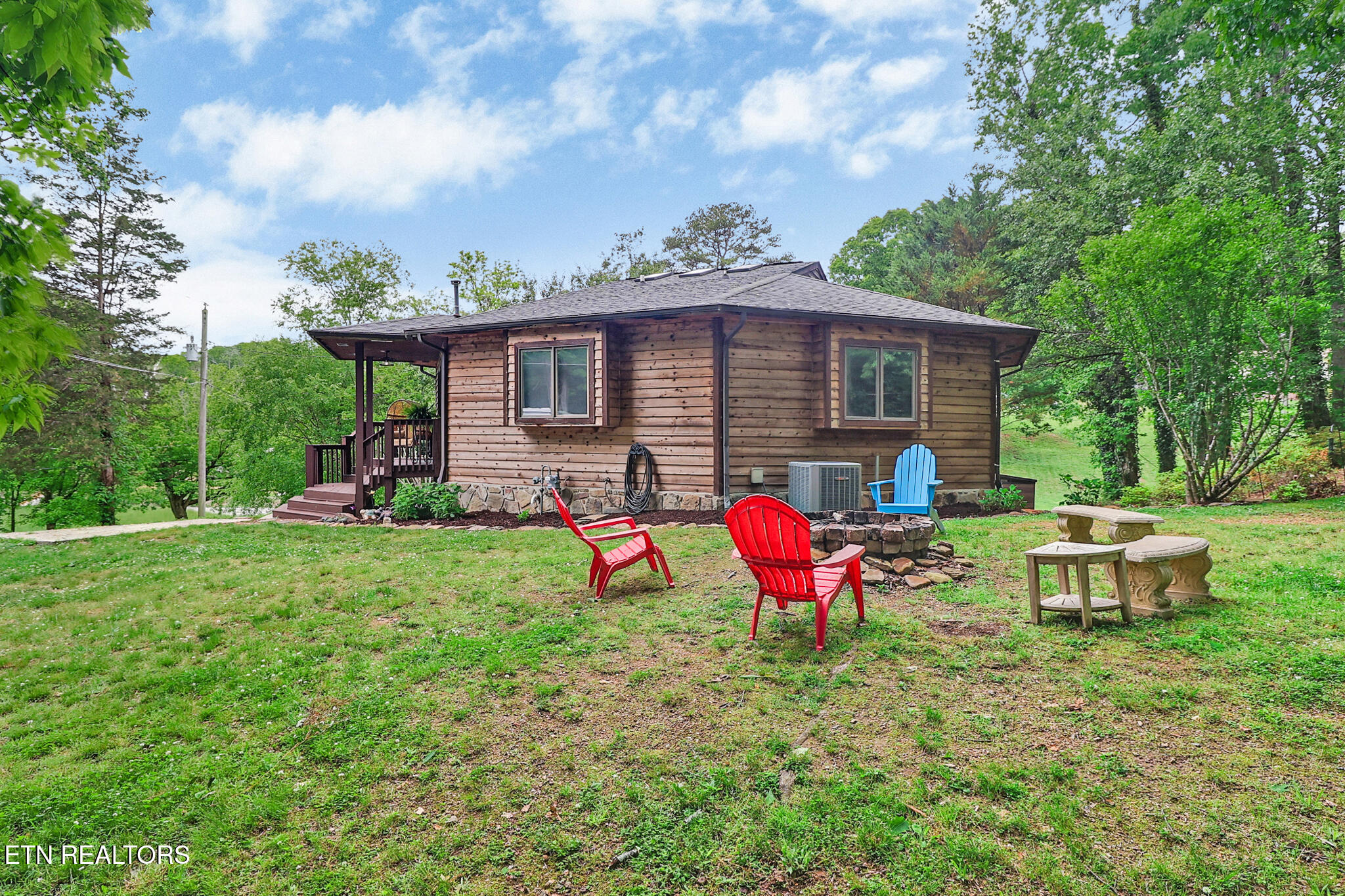 335 Old Tacora Hills Road Clinton TN 37716