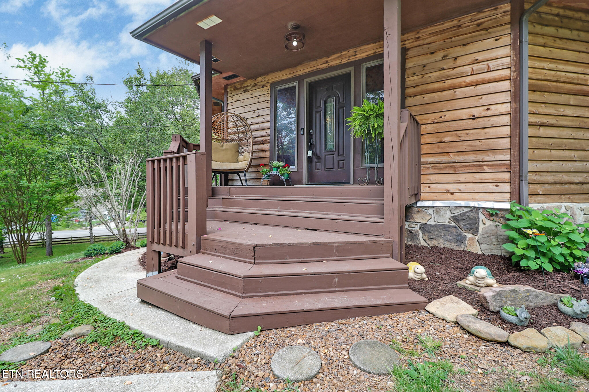 335 Old Tacora Hills Road Clinton TN 37716