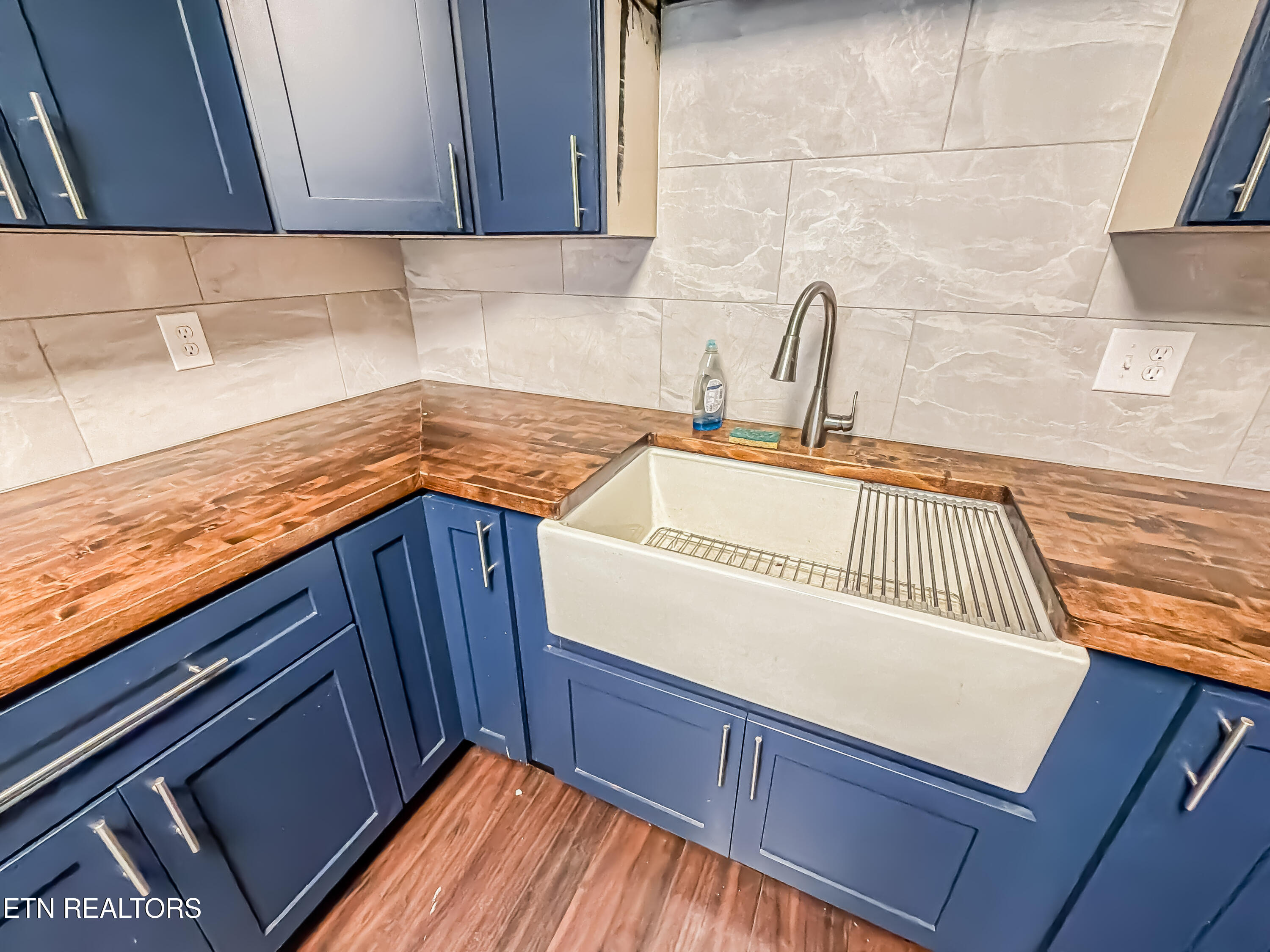 263 Graves Hollow Road Maynardville TN 37807