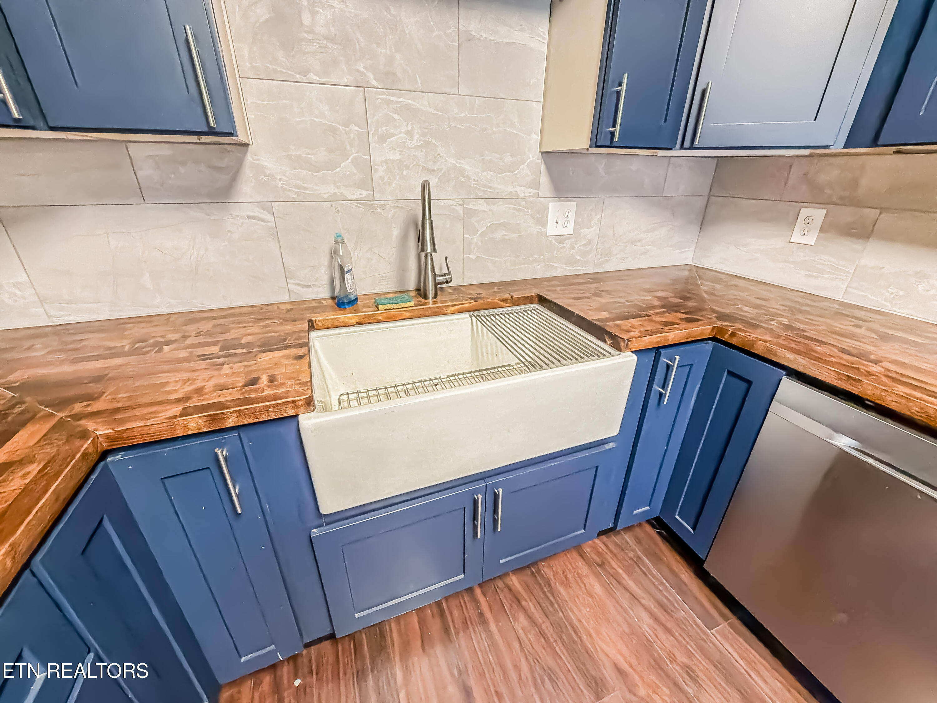 263 Graves Hollow Road Maynardville TN 37807