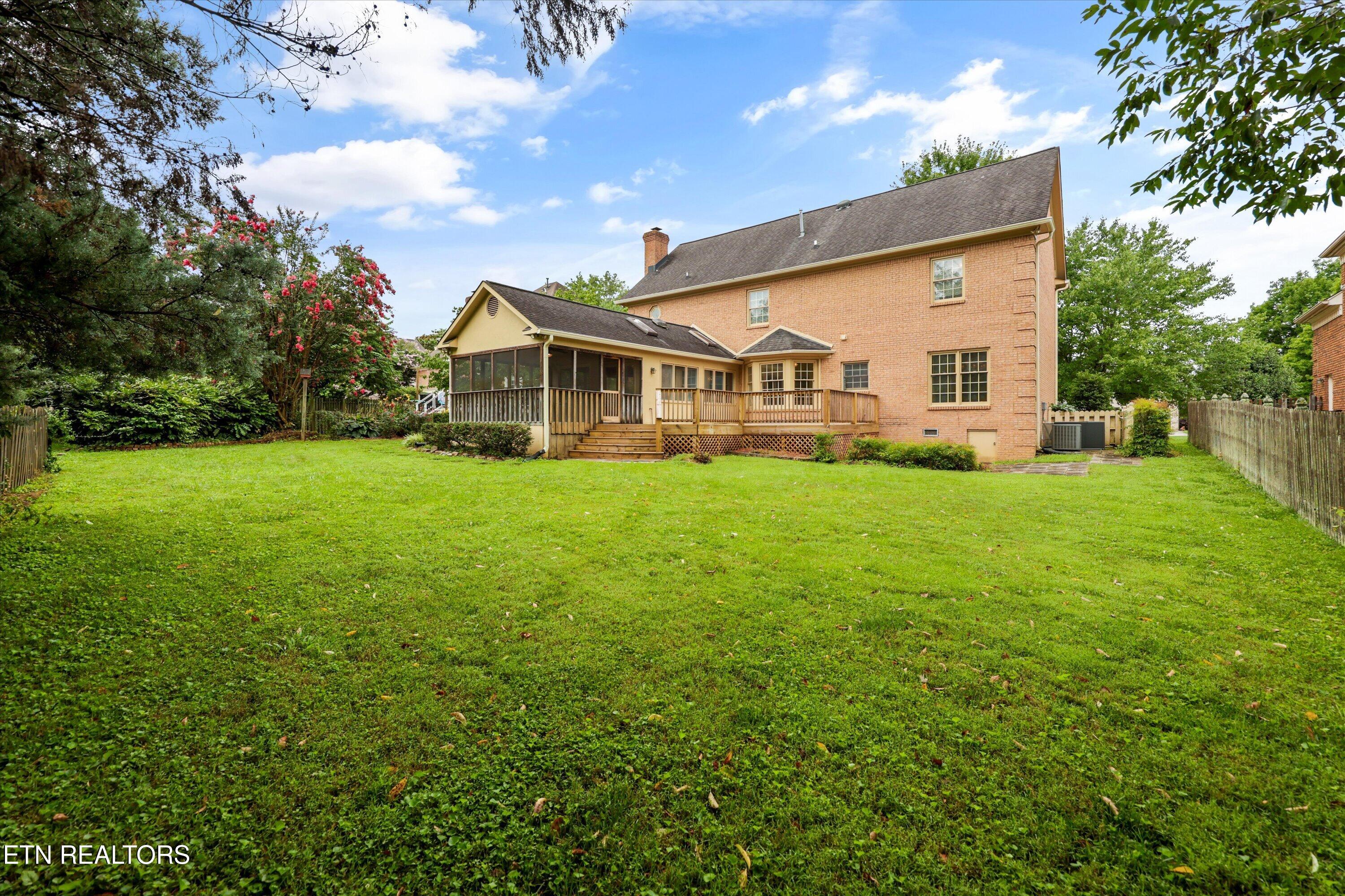 882 Hansmore Place Knoxville TN 37919