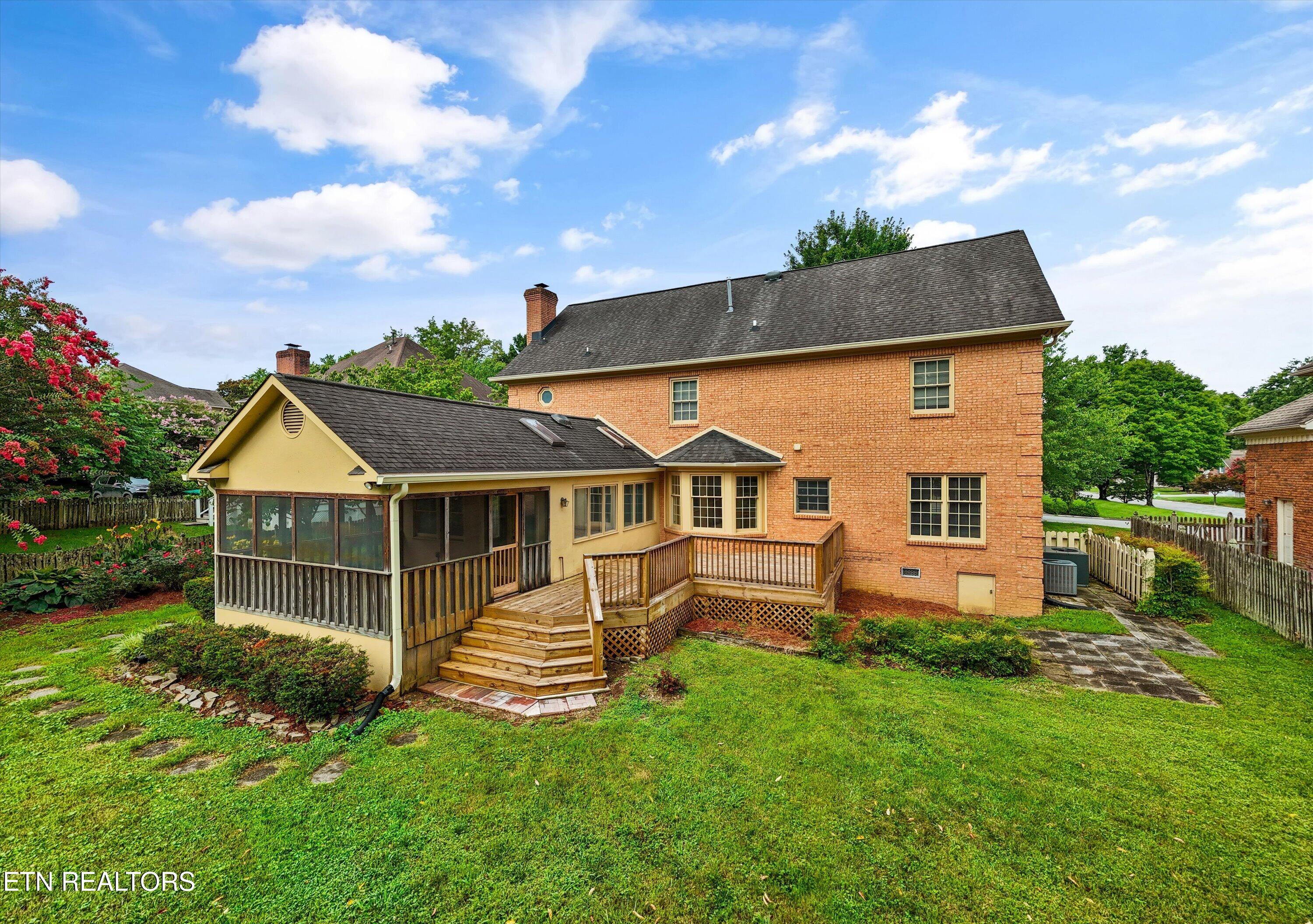 882 Hansmore Place Knoxville TN 37919