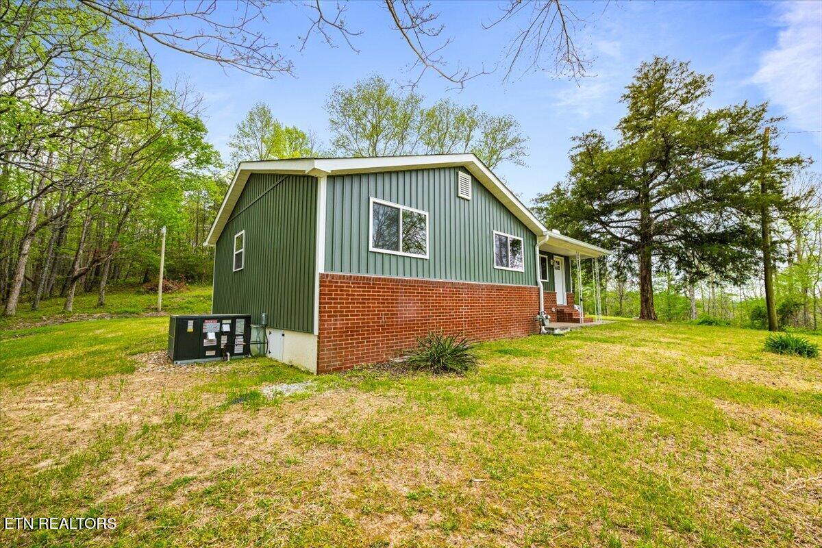 520 W Hills Drive Huntsville TN 37756