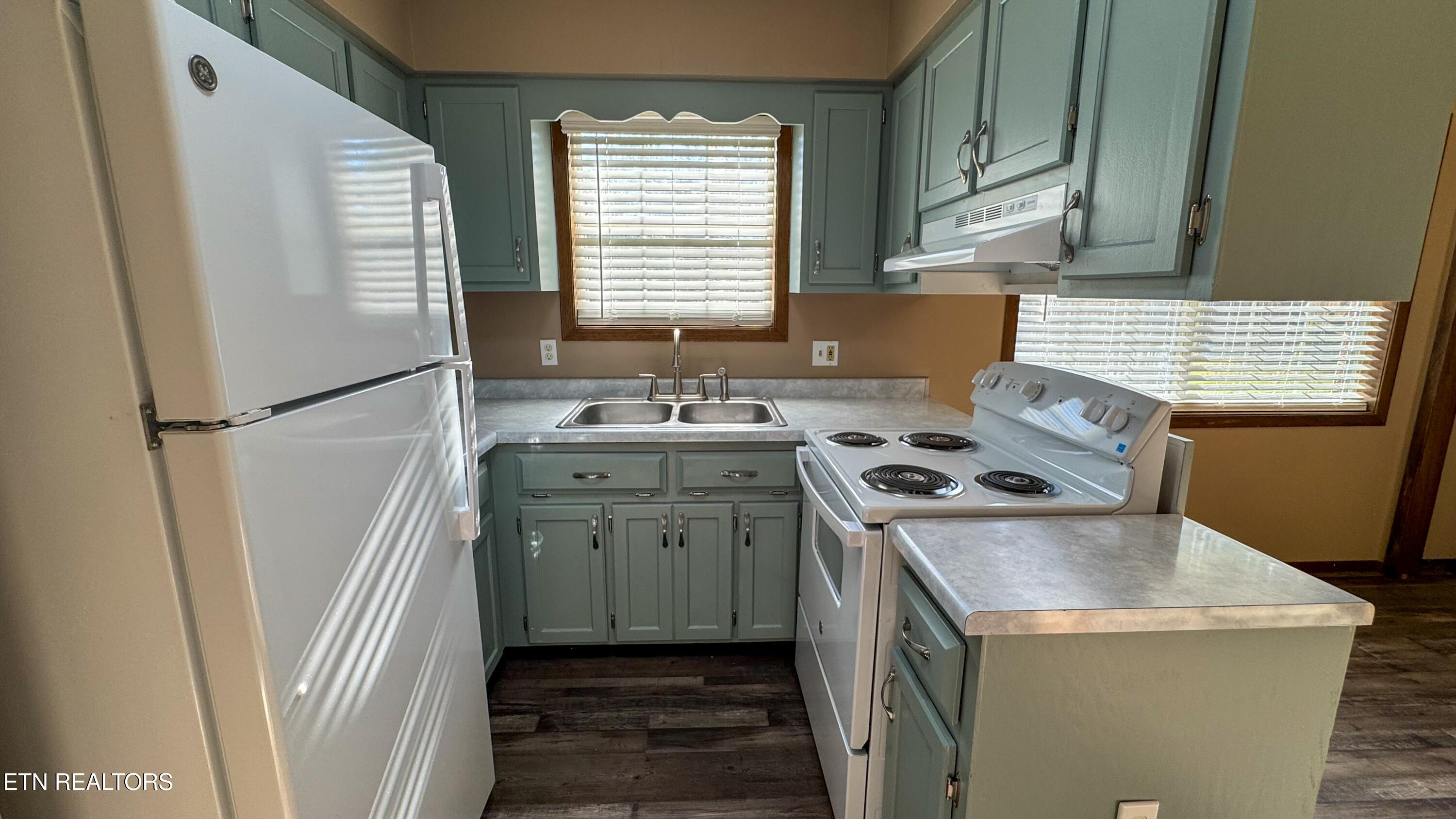 3561 Grave Hill Road Oneida TN 37841