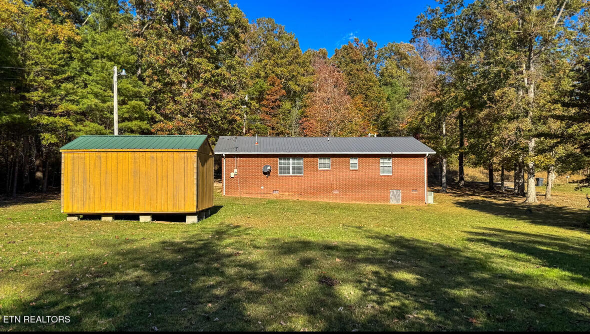 3561 Grave Hill Road Oneida TN 37841