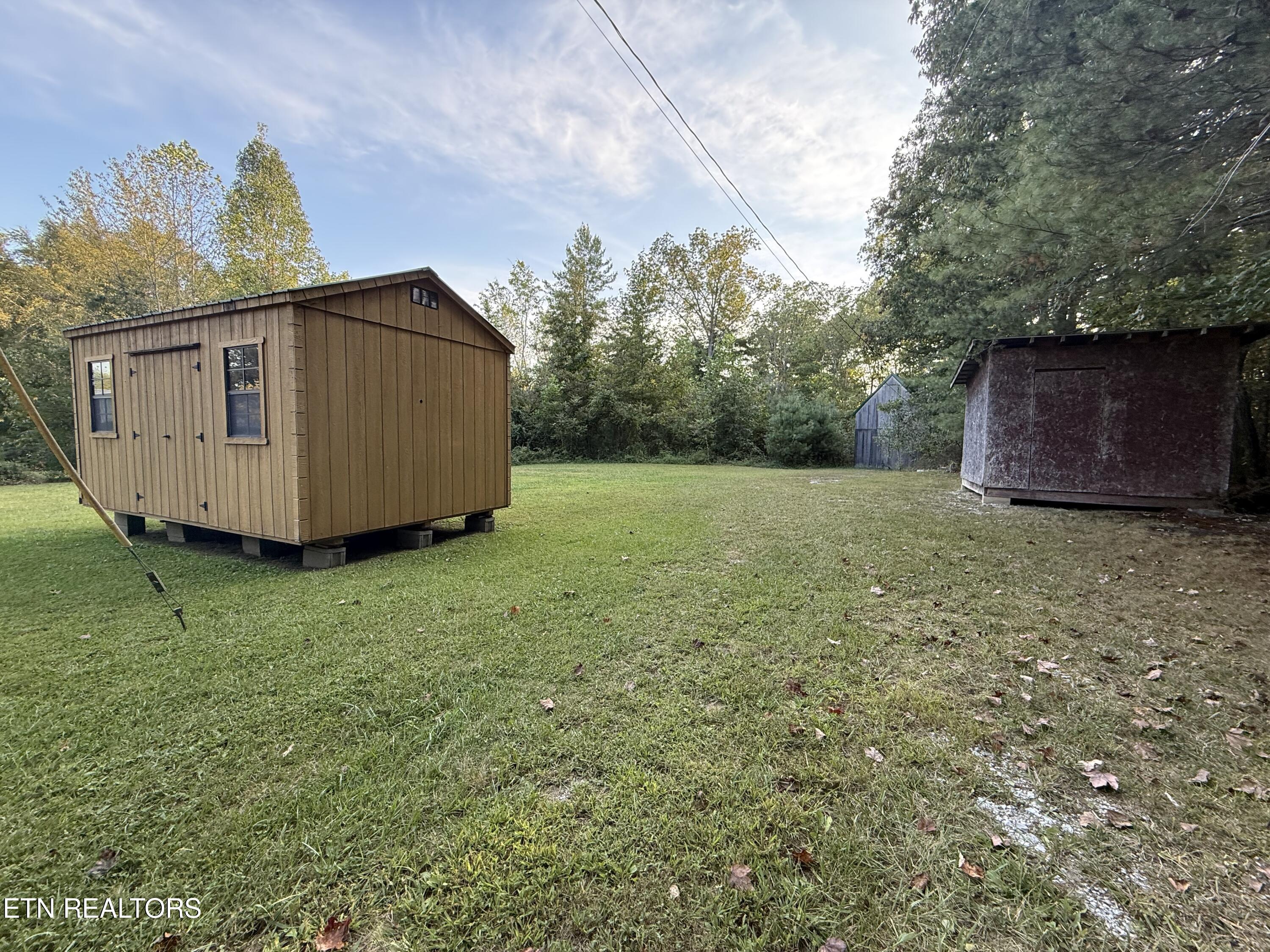 3561 Grave Hill Road Oneida TN 37841