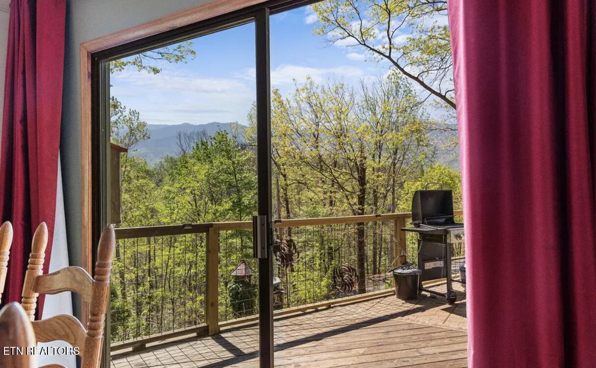 725 Sunshine Trail Gatlinburg TN 37738