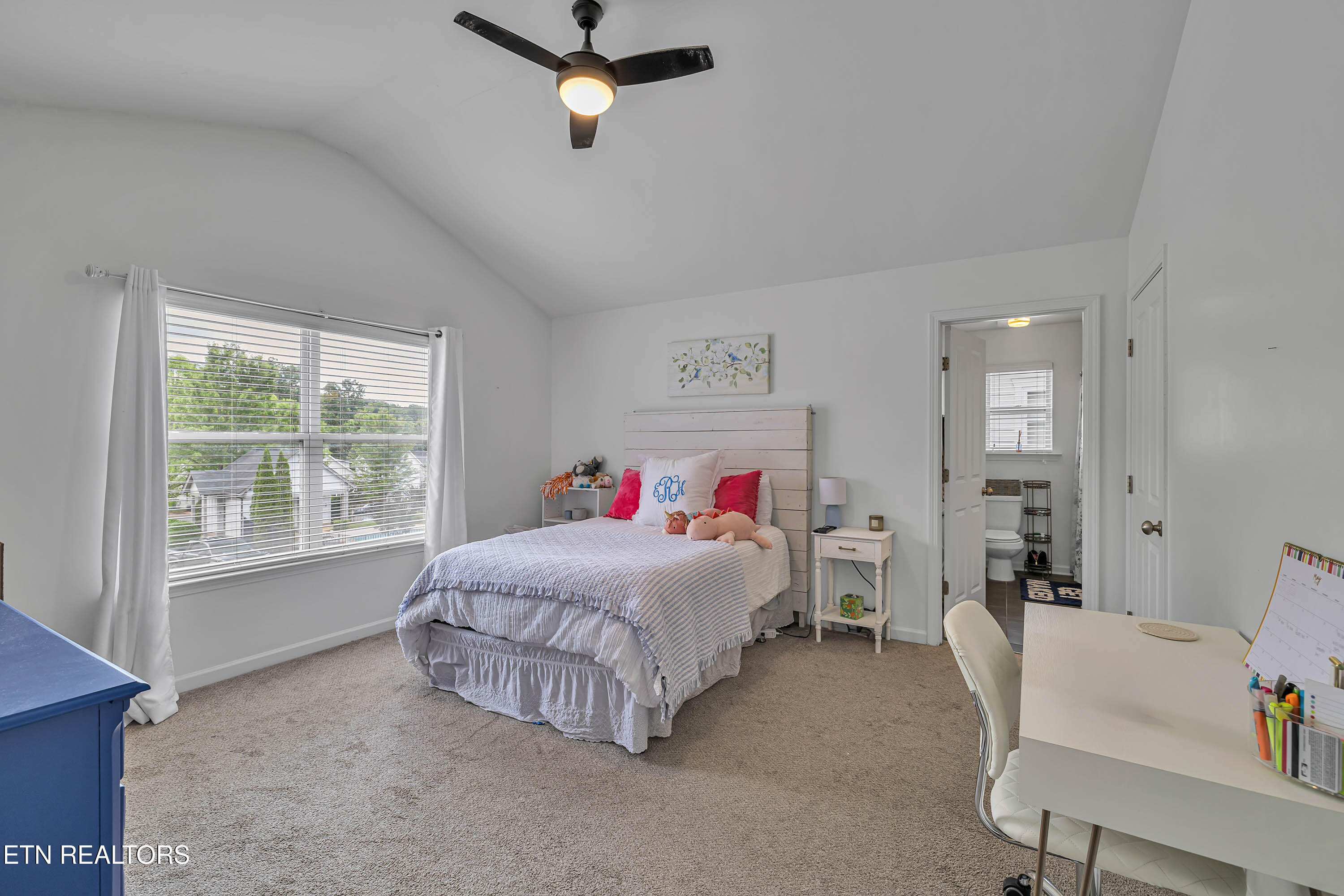 1334 Apple Blossom Way Knoxville TN 37920