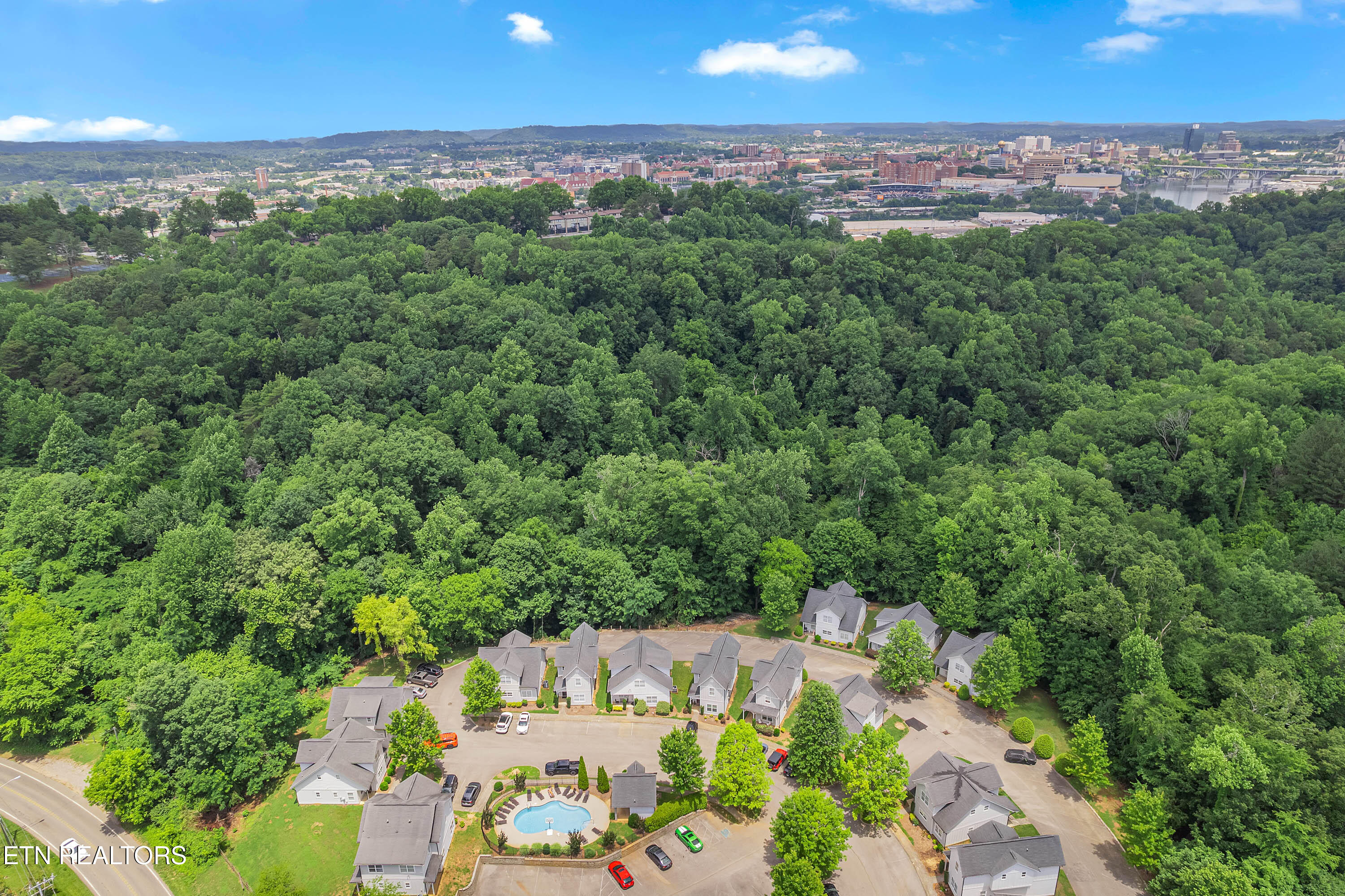 1334 Apple Blossom Way Knoxville TN 37920