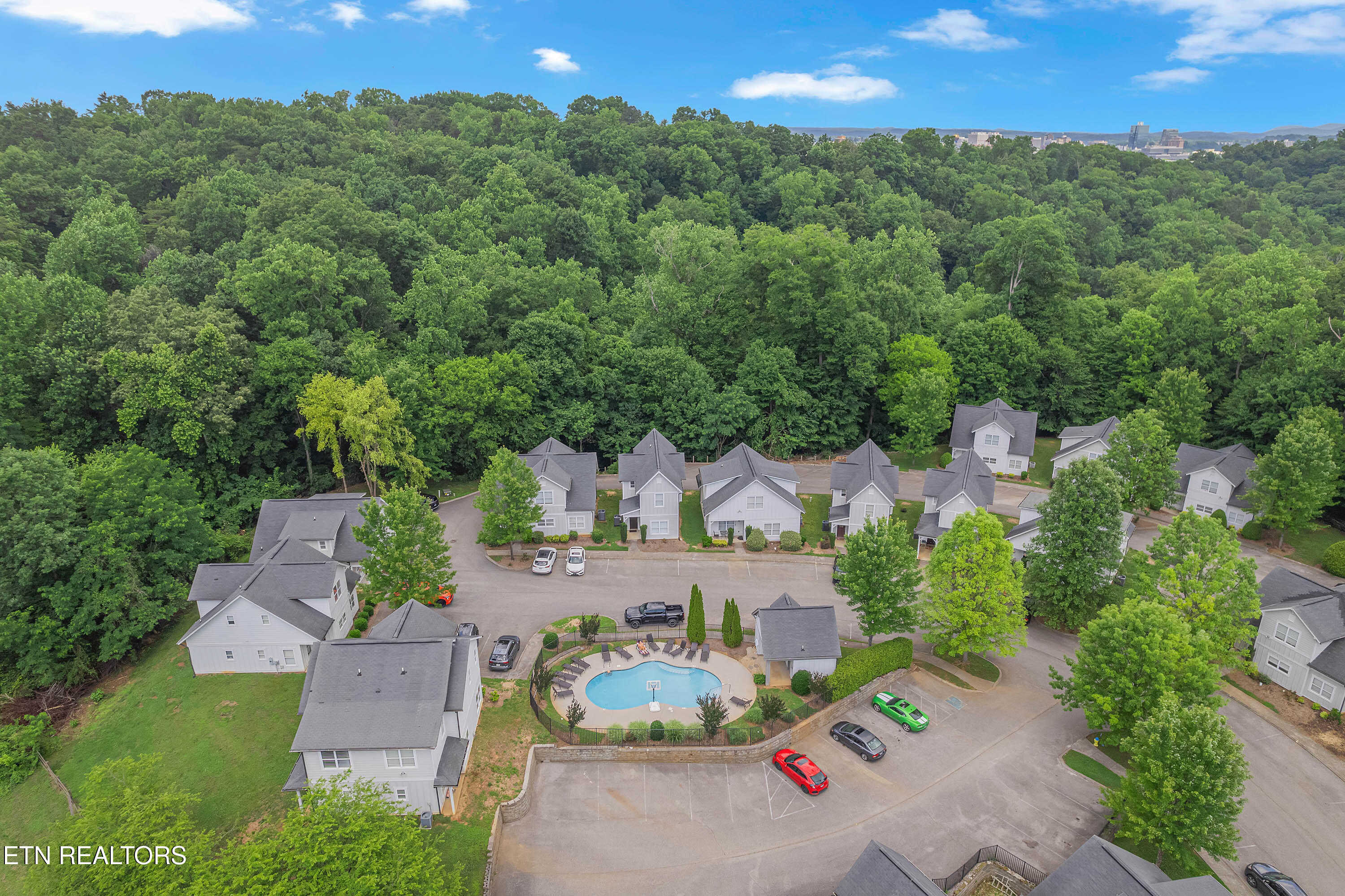 1334 Apple Blossom Way Knoxville TN 37920