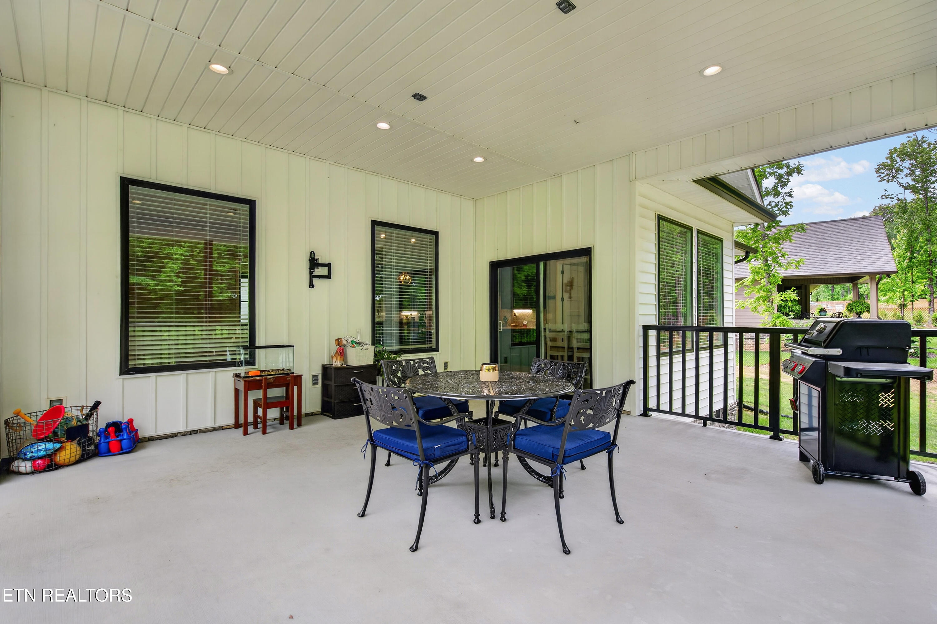 355 Shadows Lawn Drive Athens TN 37303