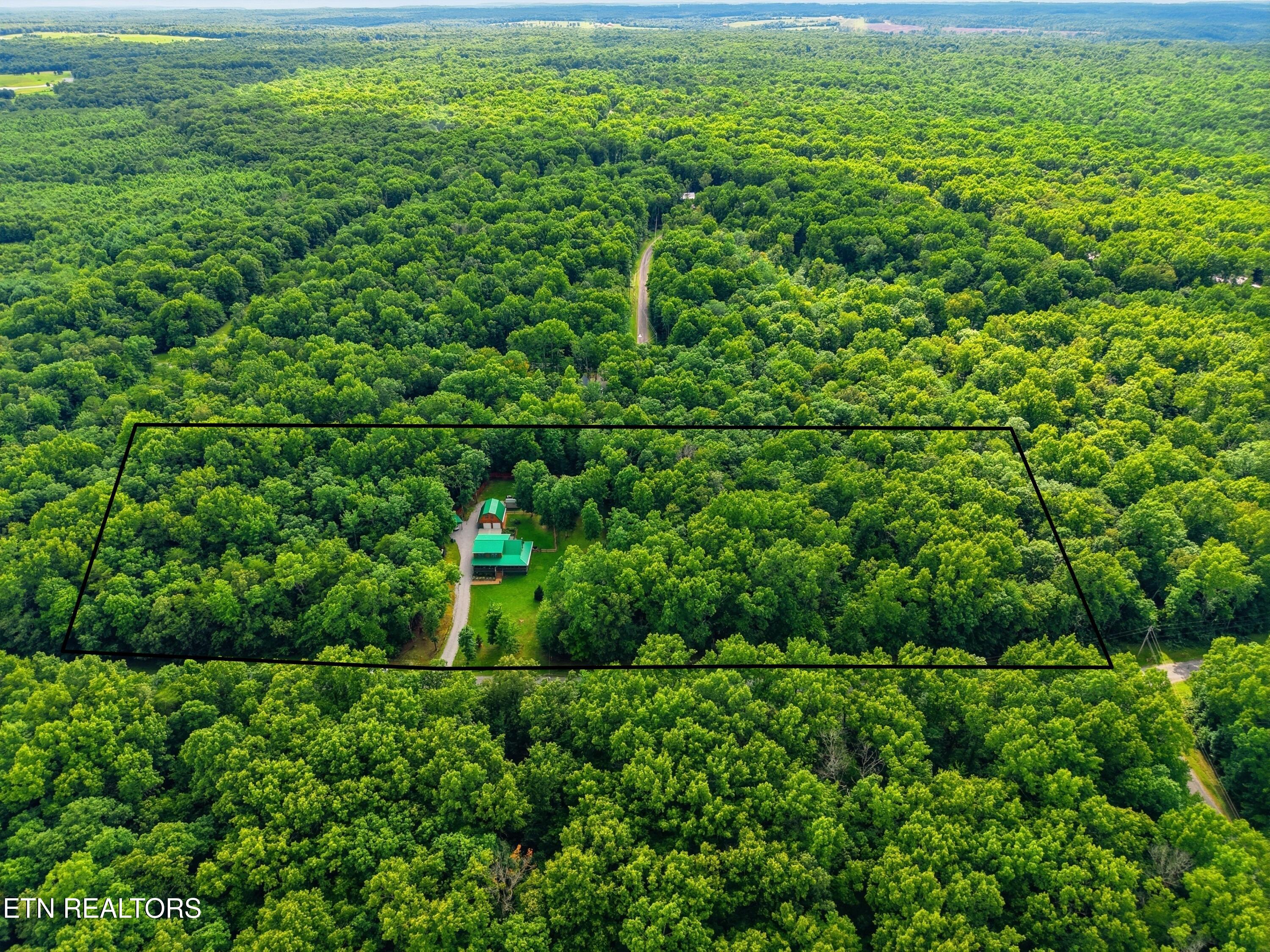 246 Cross Drive Monterey TN 38574