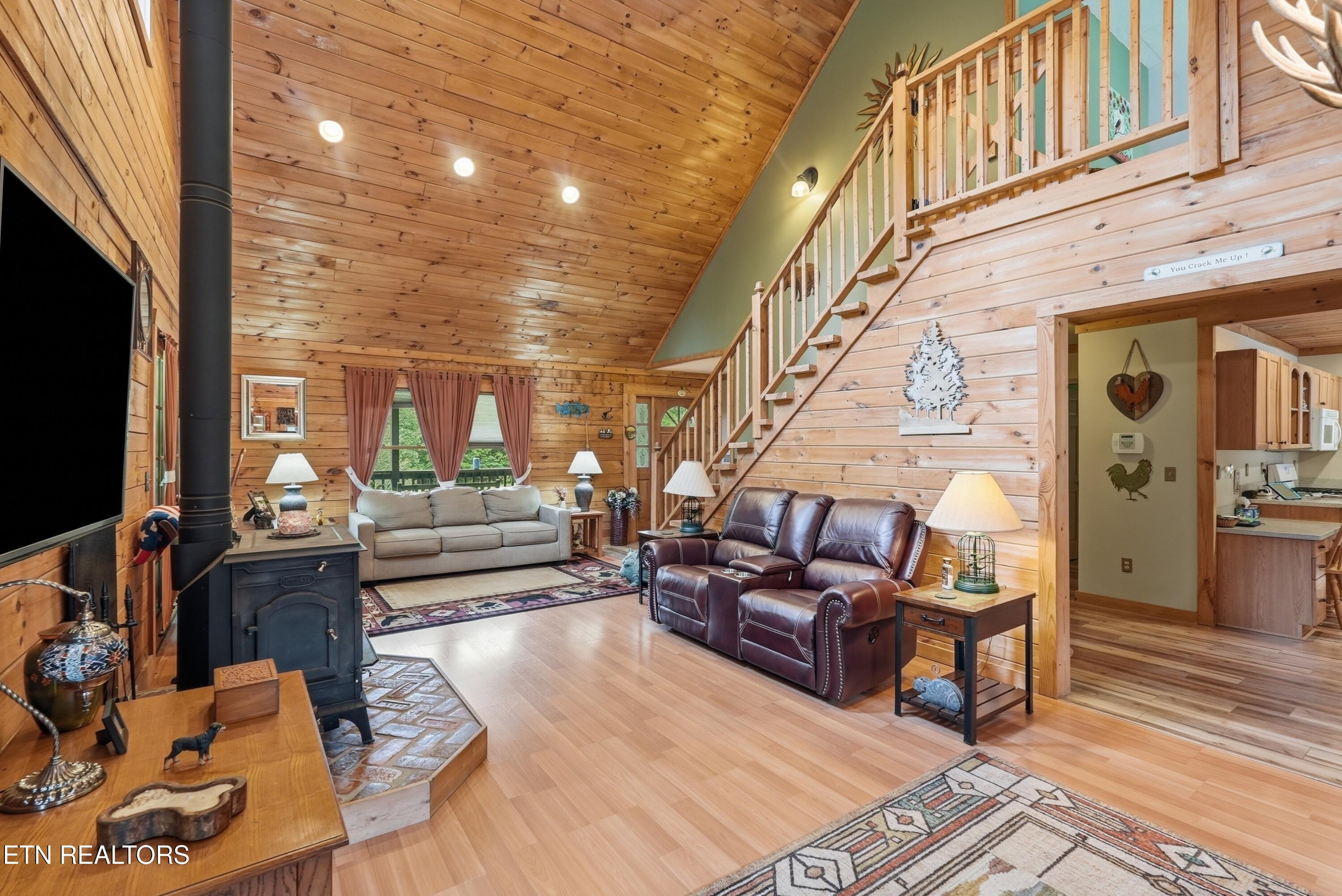 246 Cross Drive Monterey TN 38574