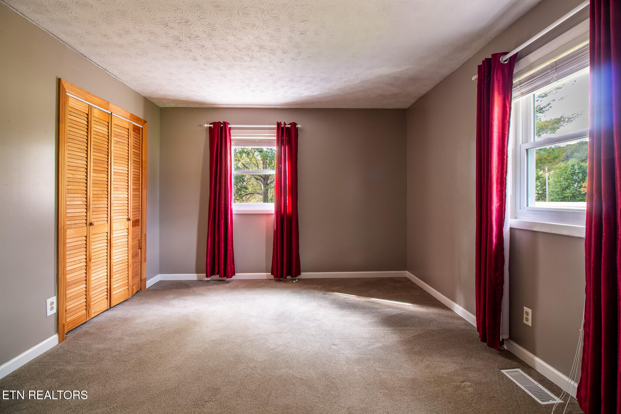 1642 N Charles G Seivers Boulevard Clinton TN 37716